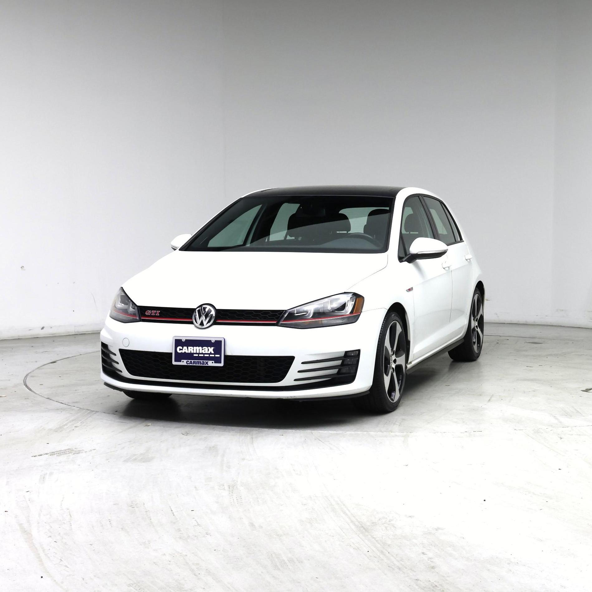 Thumbnail: 2017 Volkswagen Golf - 4