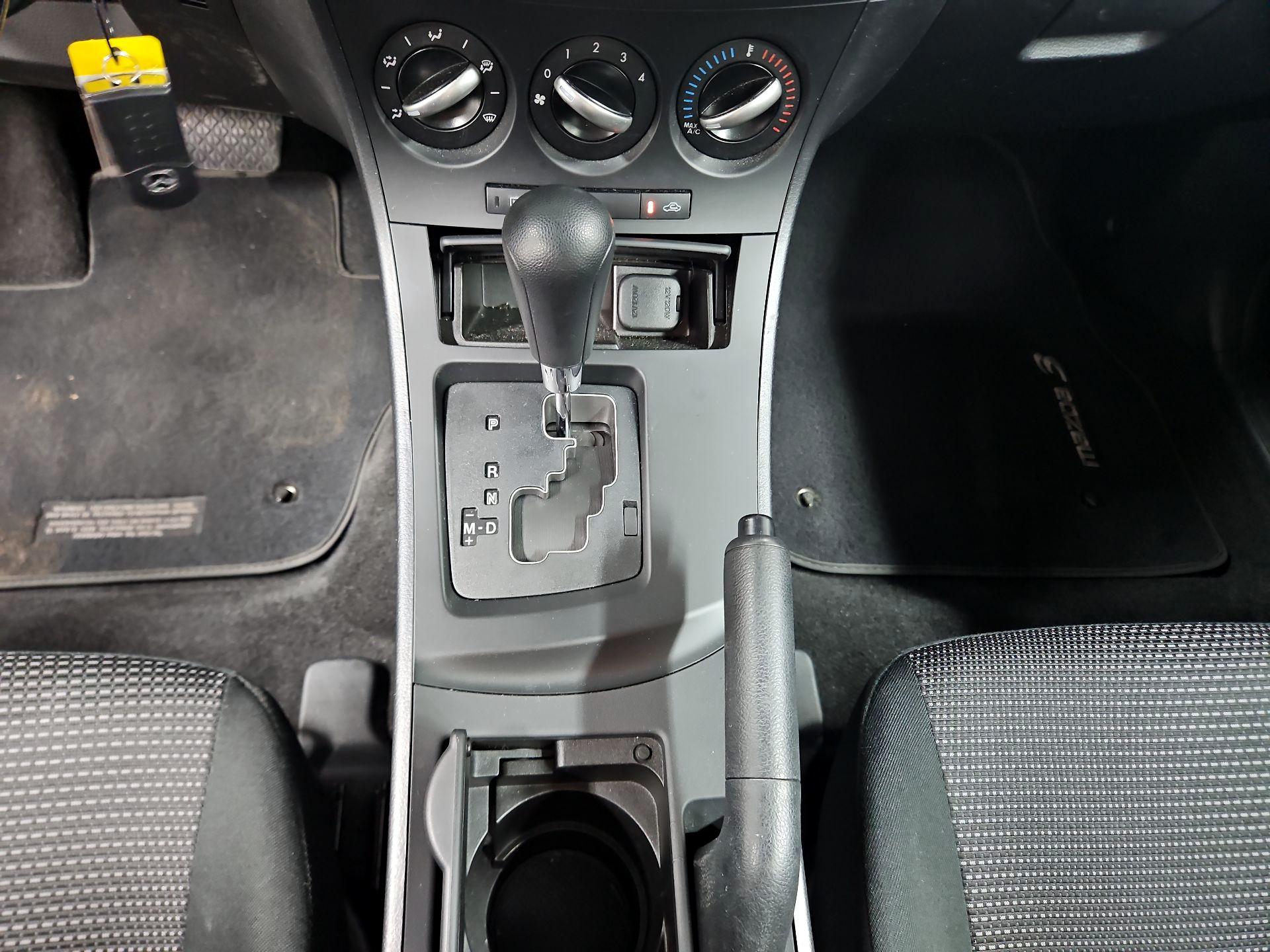 Thumbnail: 2013 Mazda Mazda3 - 16