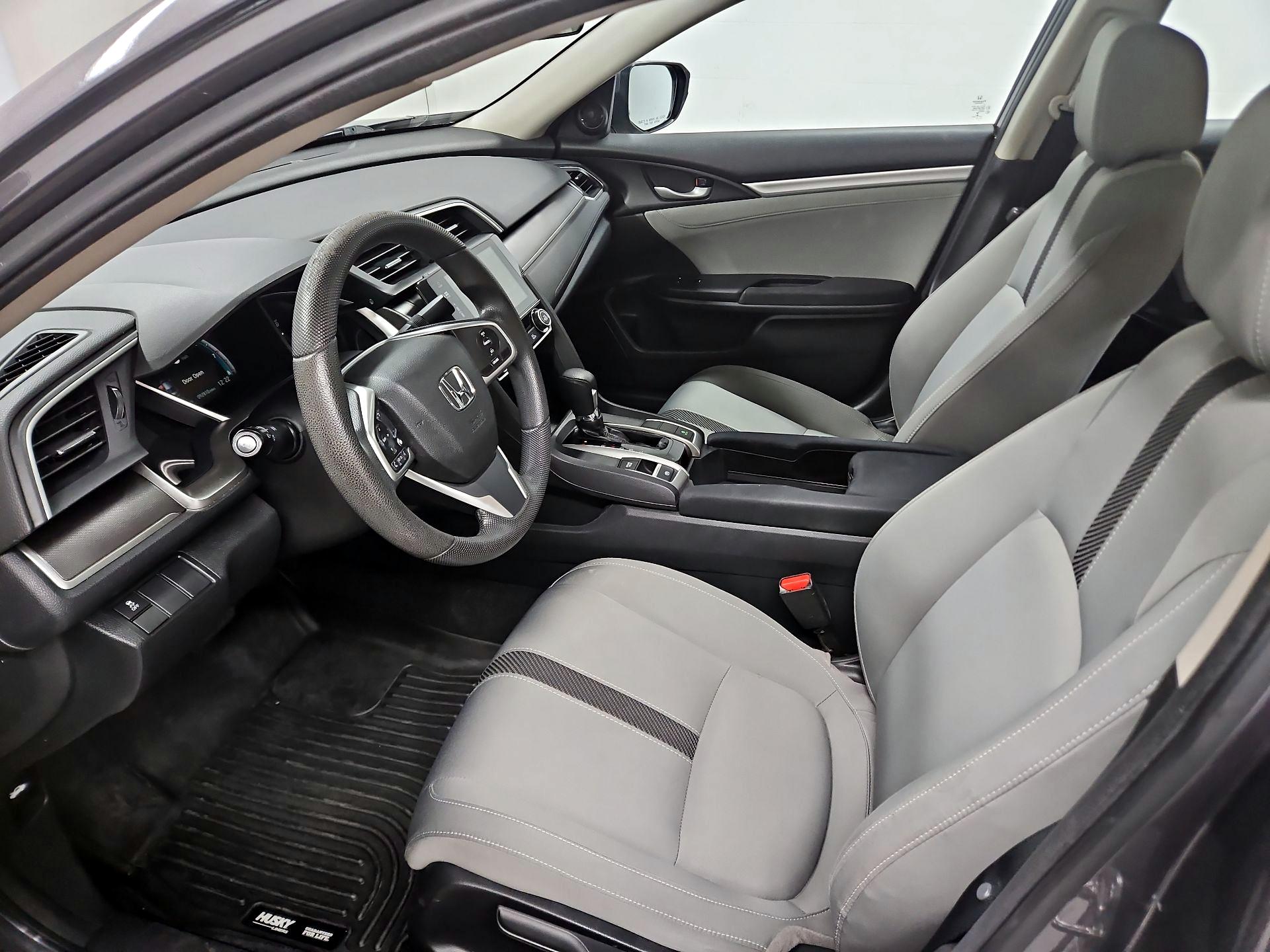 Thumbnail: 2016 Honda Civic - 11