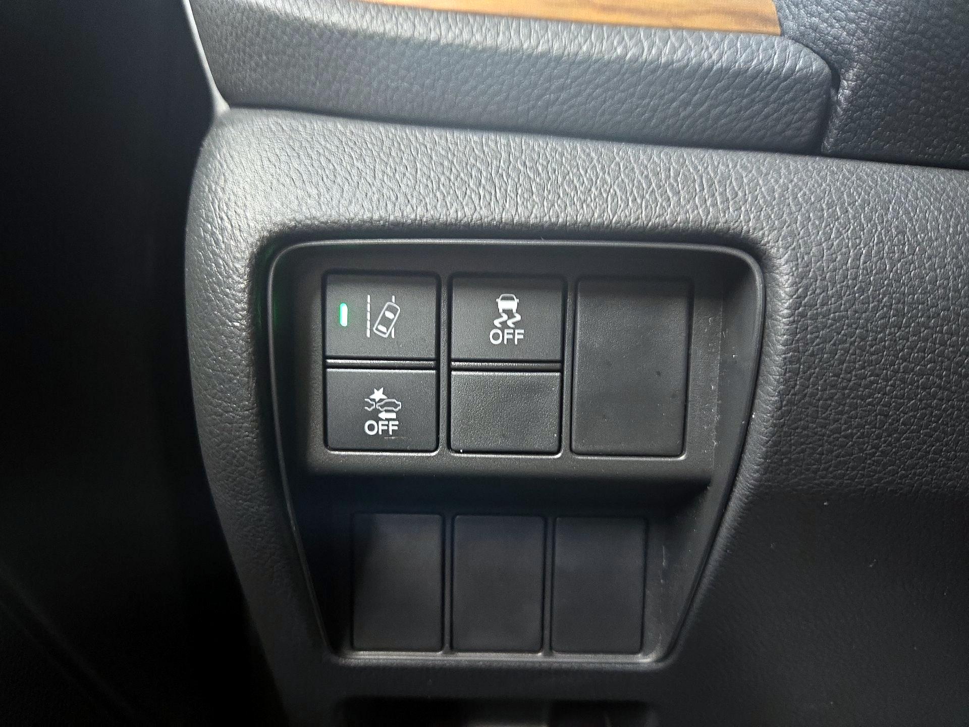 Thumbnail: 2018 Honda CR-V - 13