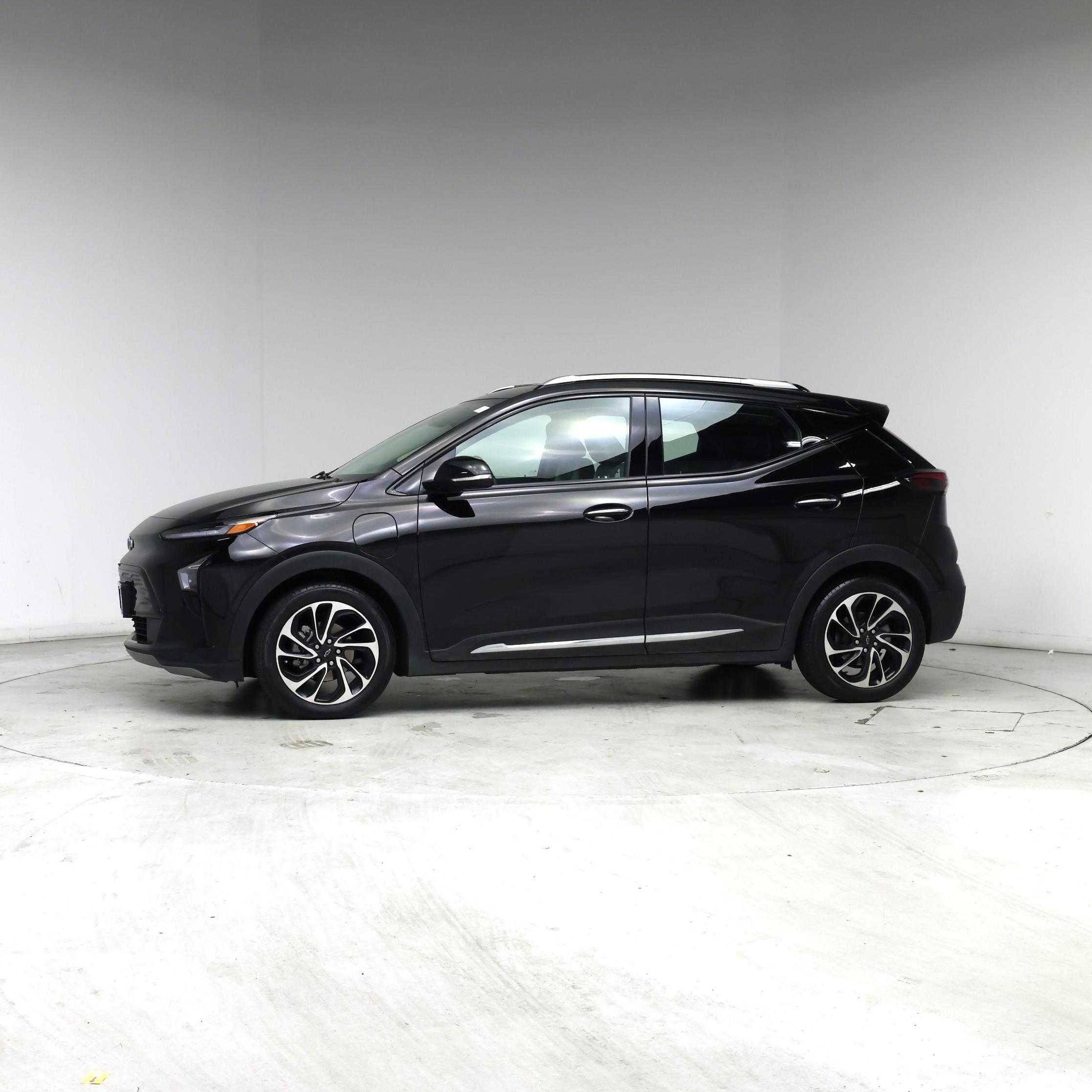 Thumbnail: 2022 Chevrolet Bolt EUV - 3