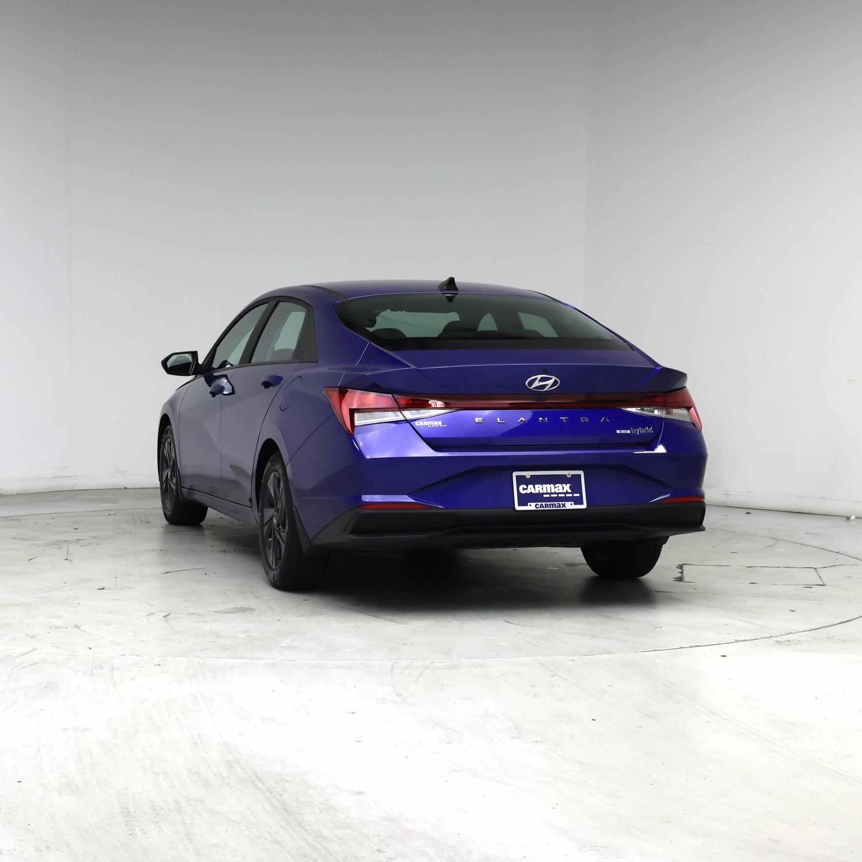 Thumbnail: 2023 Hyundai Elantra - 6
