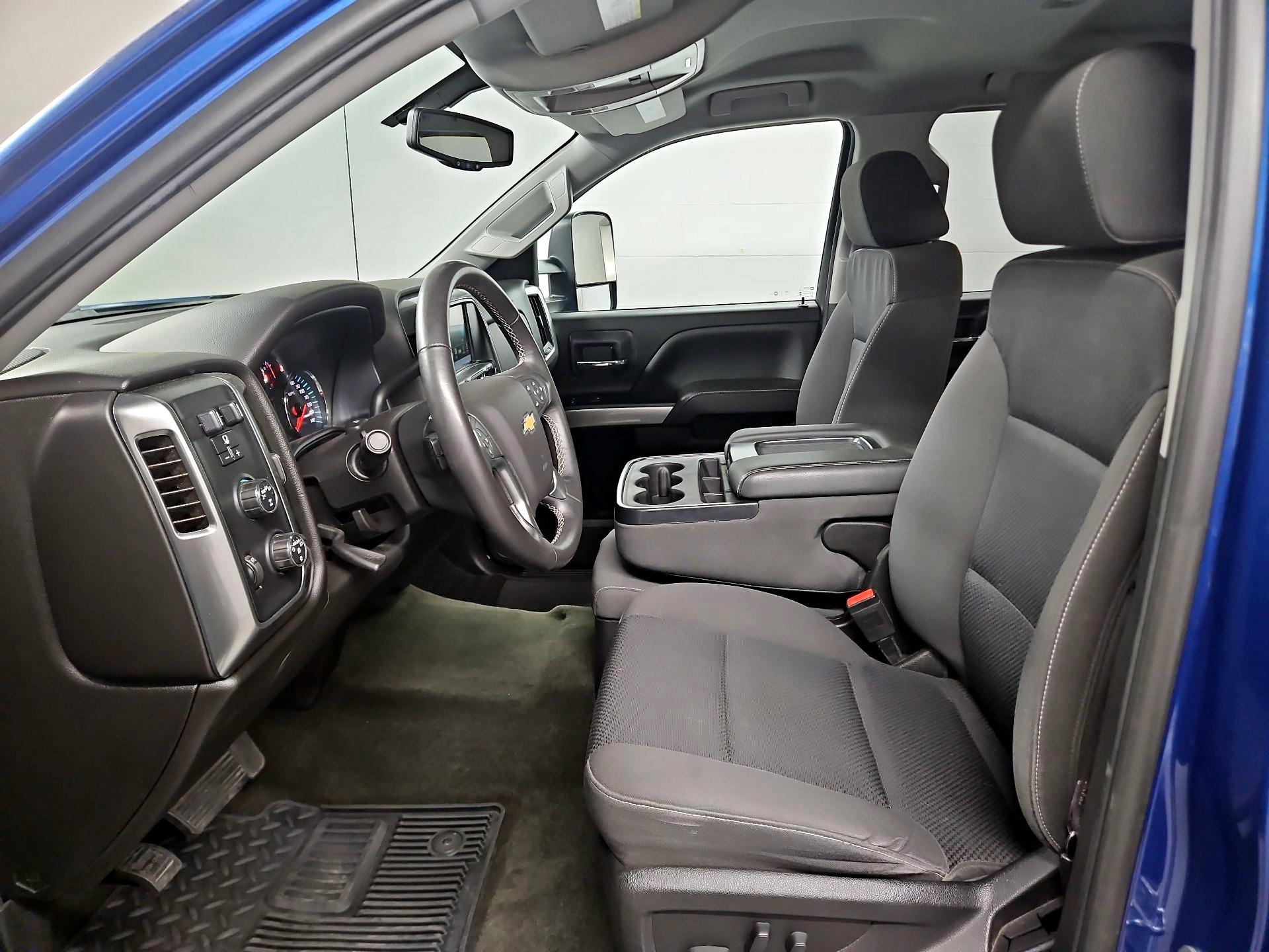 Thumbnail: 2017 Chevrolet Silverado 1500 - 11