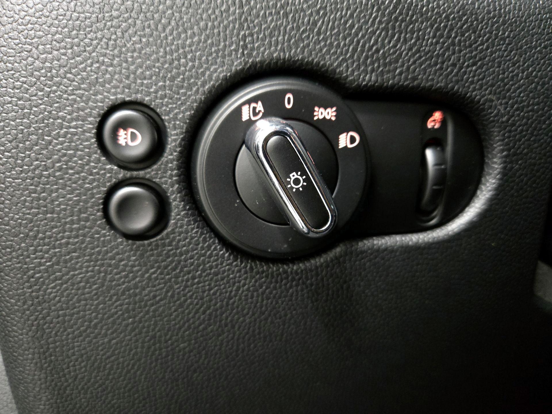 Thumbnail: 2021 MINI Cooper Hardtop - 13