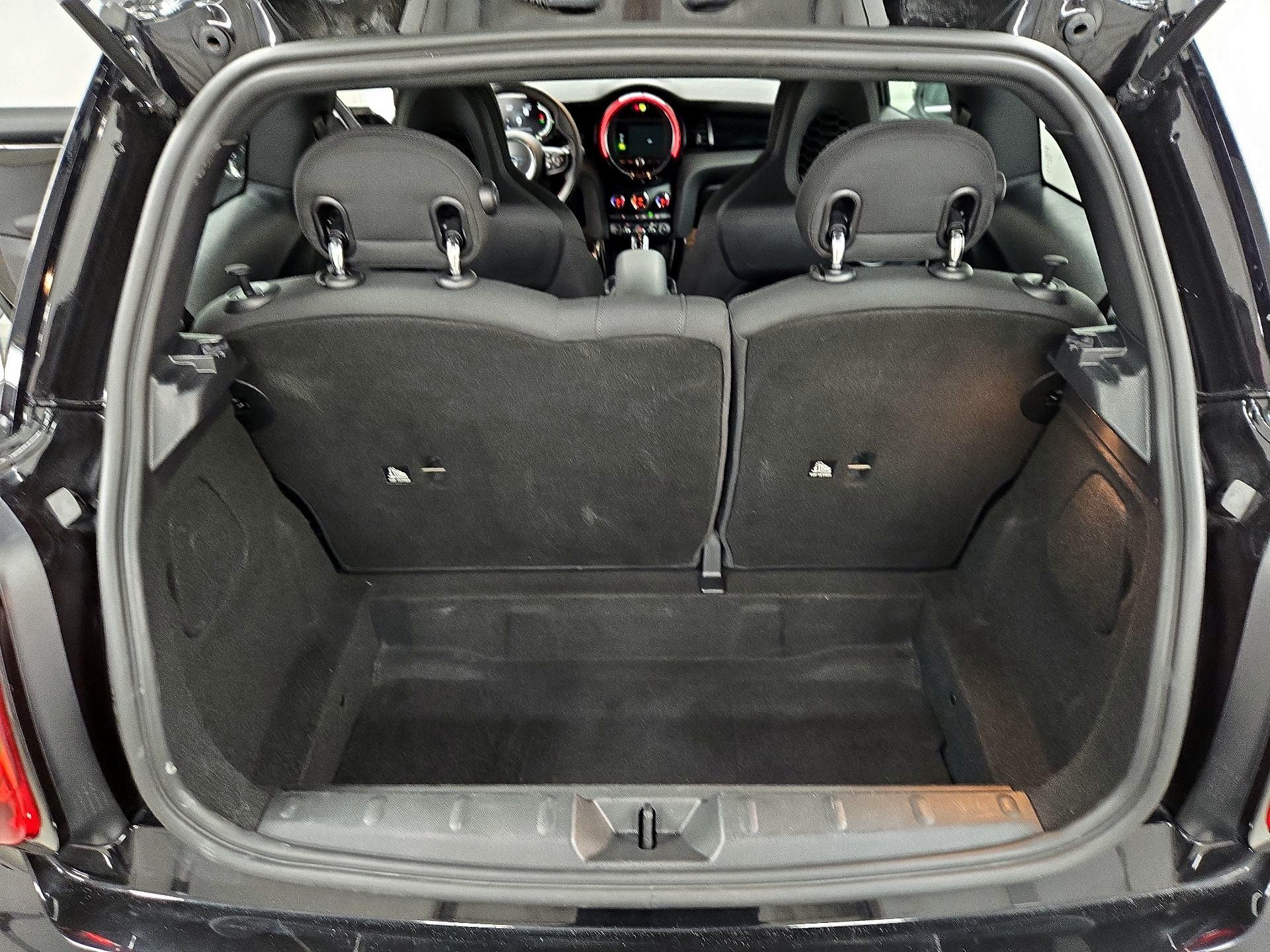 Thumbnail: 2021 MINI Cooper Hardtop - 20