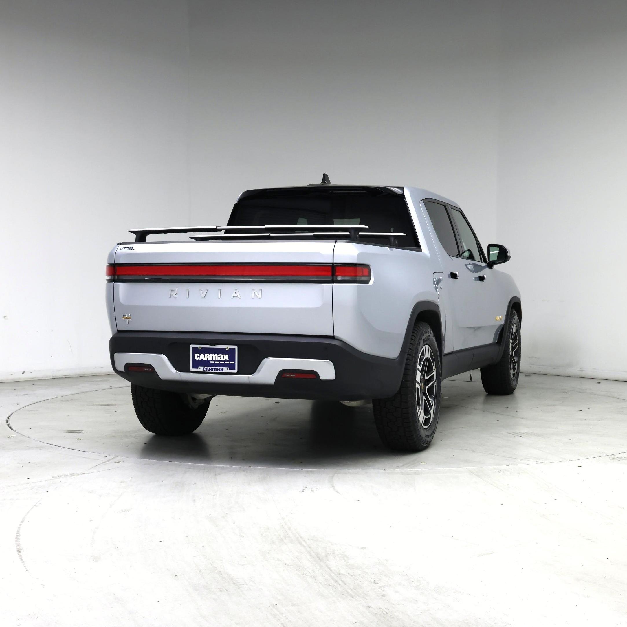 Thumbnail: 2023 Rivian R1T - 8