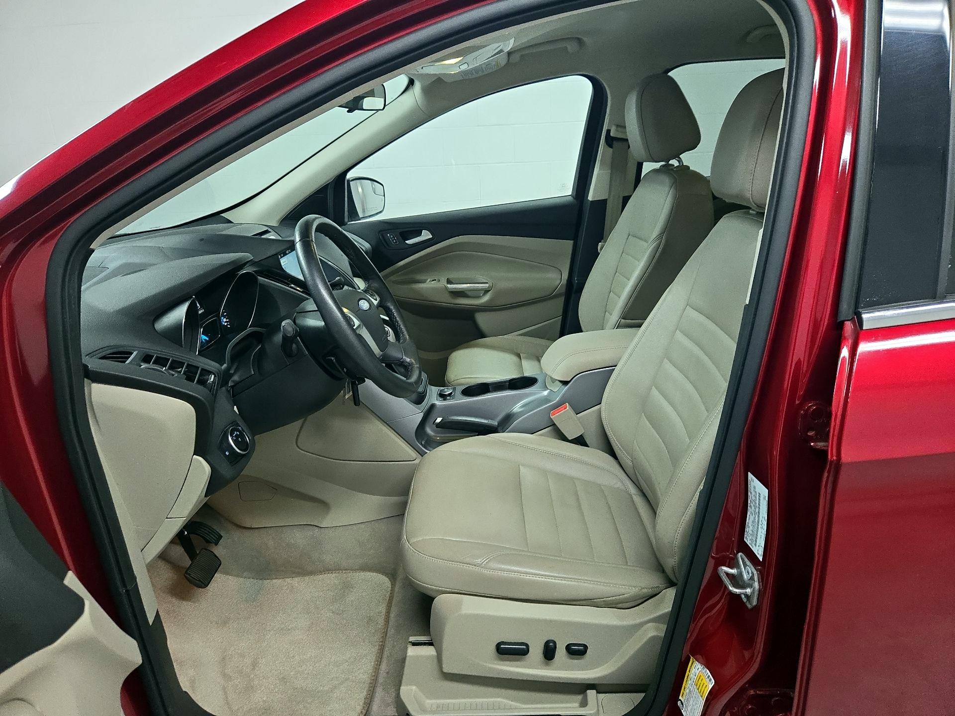 Thumbnail: 2016 Ford Escape - 11