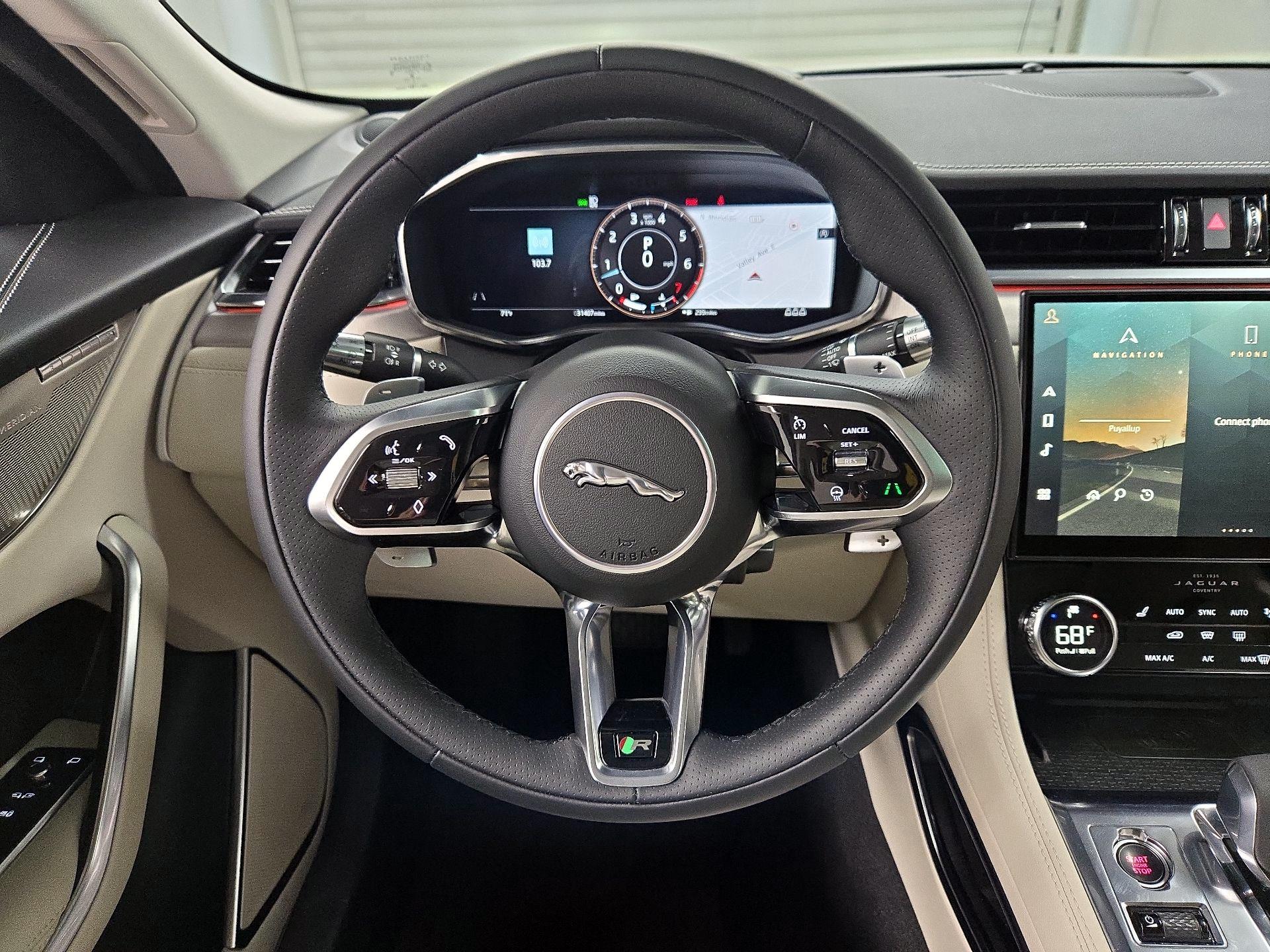 Thumbnail: 2021 Jaguar F-Pace - 10