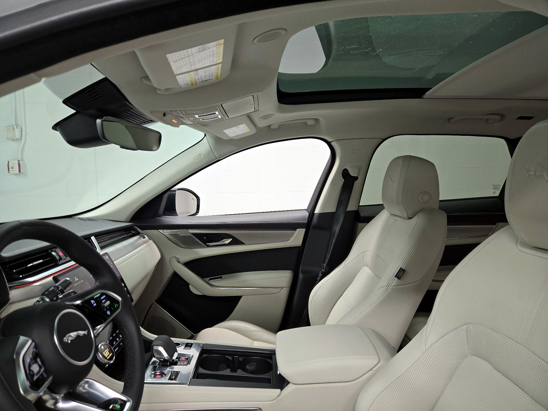 Thumbnail: 2021 Jaguar F-Pace - 20
