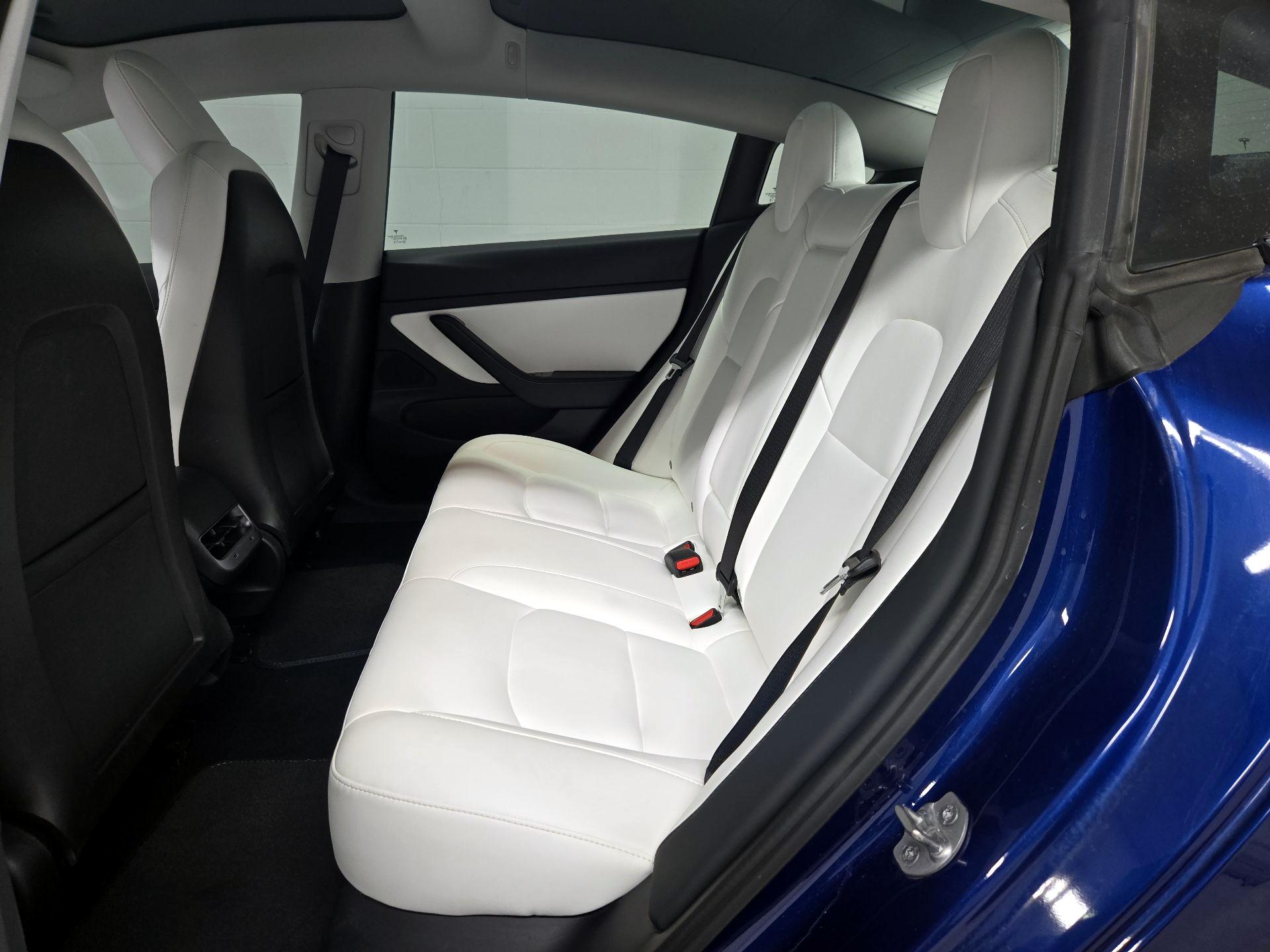 Thumbnail: 2020 Tesla Model 3 - 19