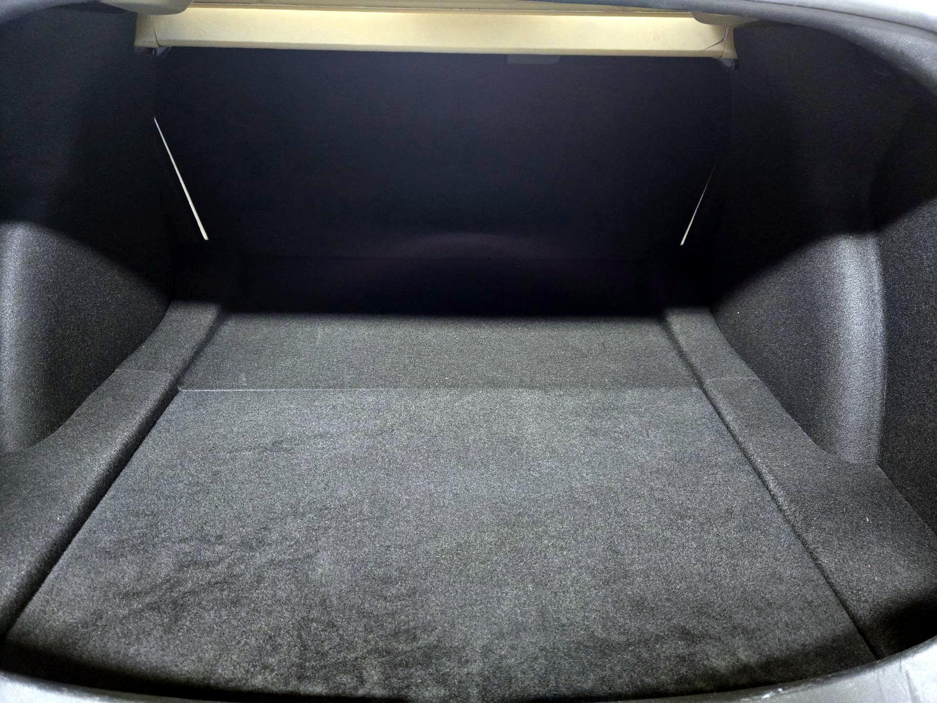 Thumbnail: 2020 Tesla Model 3 - 20