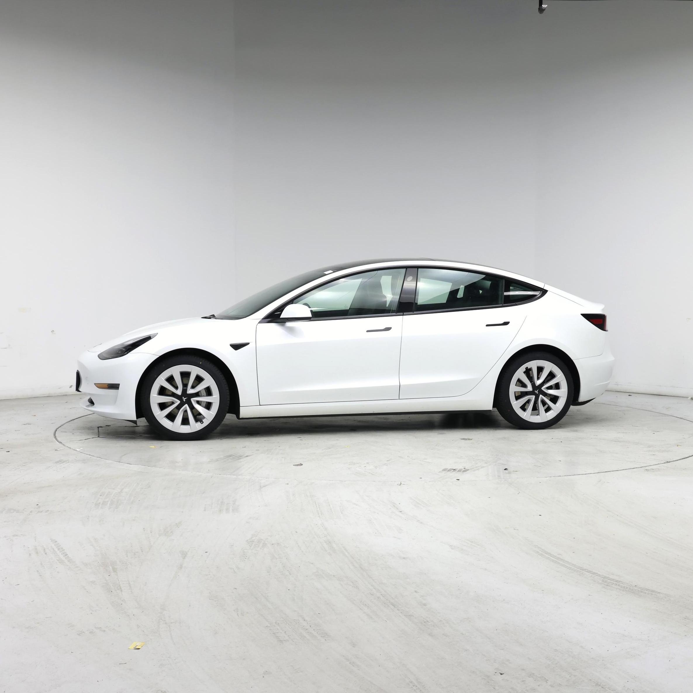 Thumbnail: 2023 Tesla Model 3 - 3