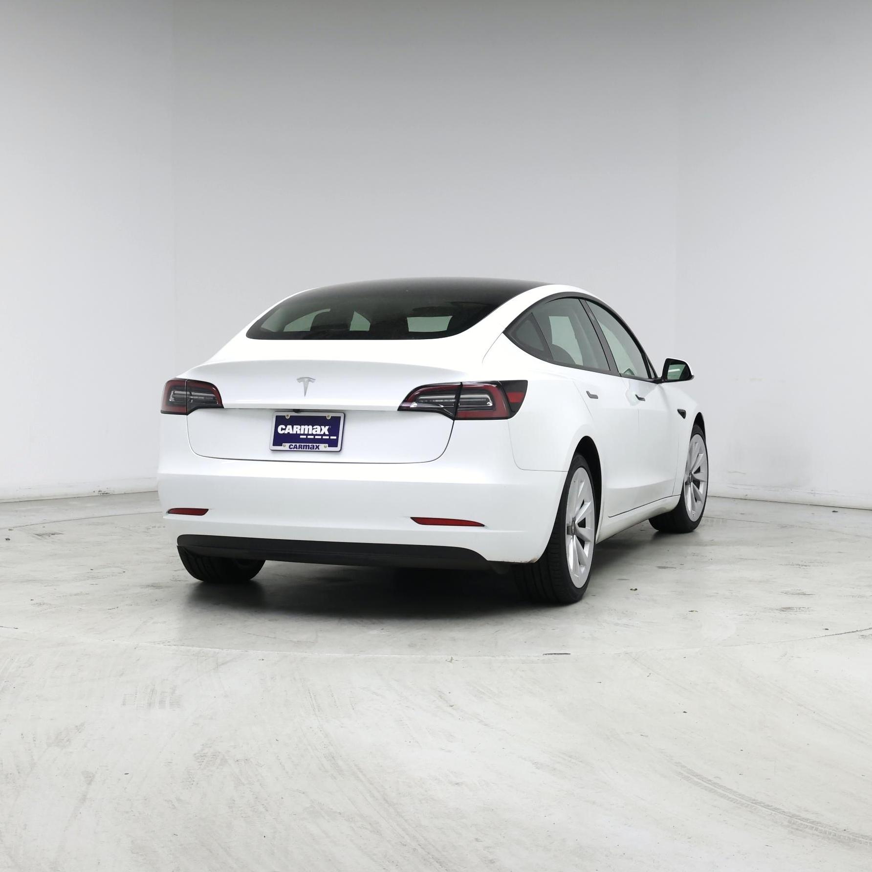 Thumbnail: 2023 Tesla Model 3 - 8