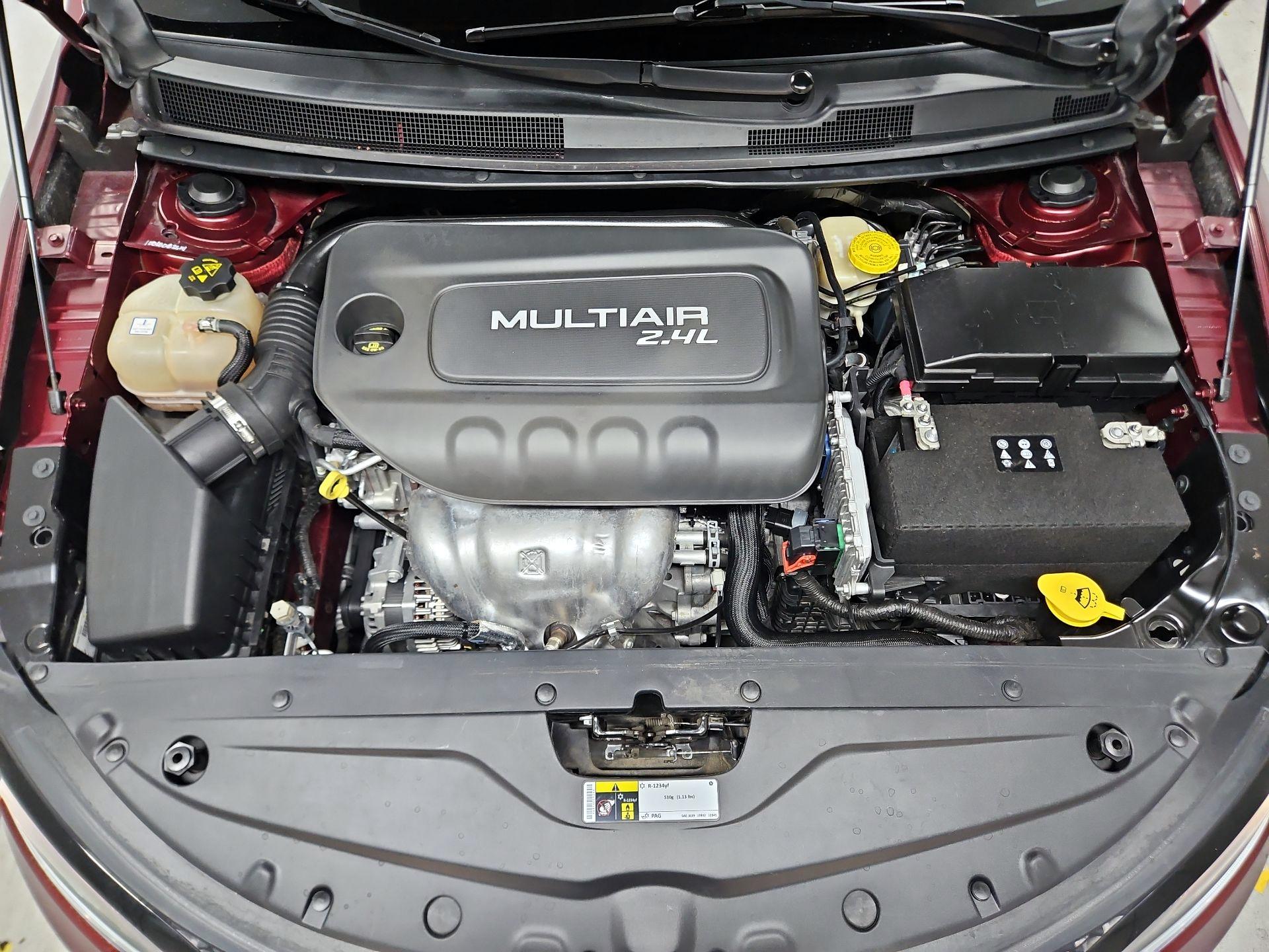 Thumbnail: 2015 Chrysler 200 - 20