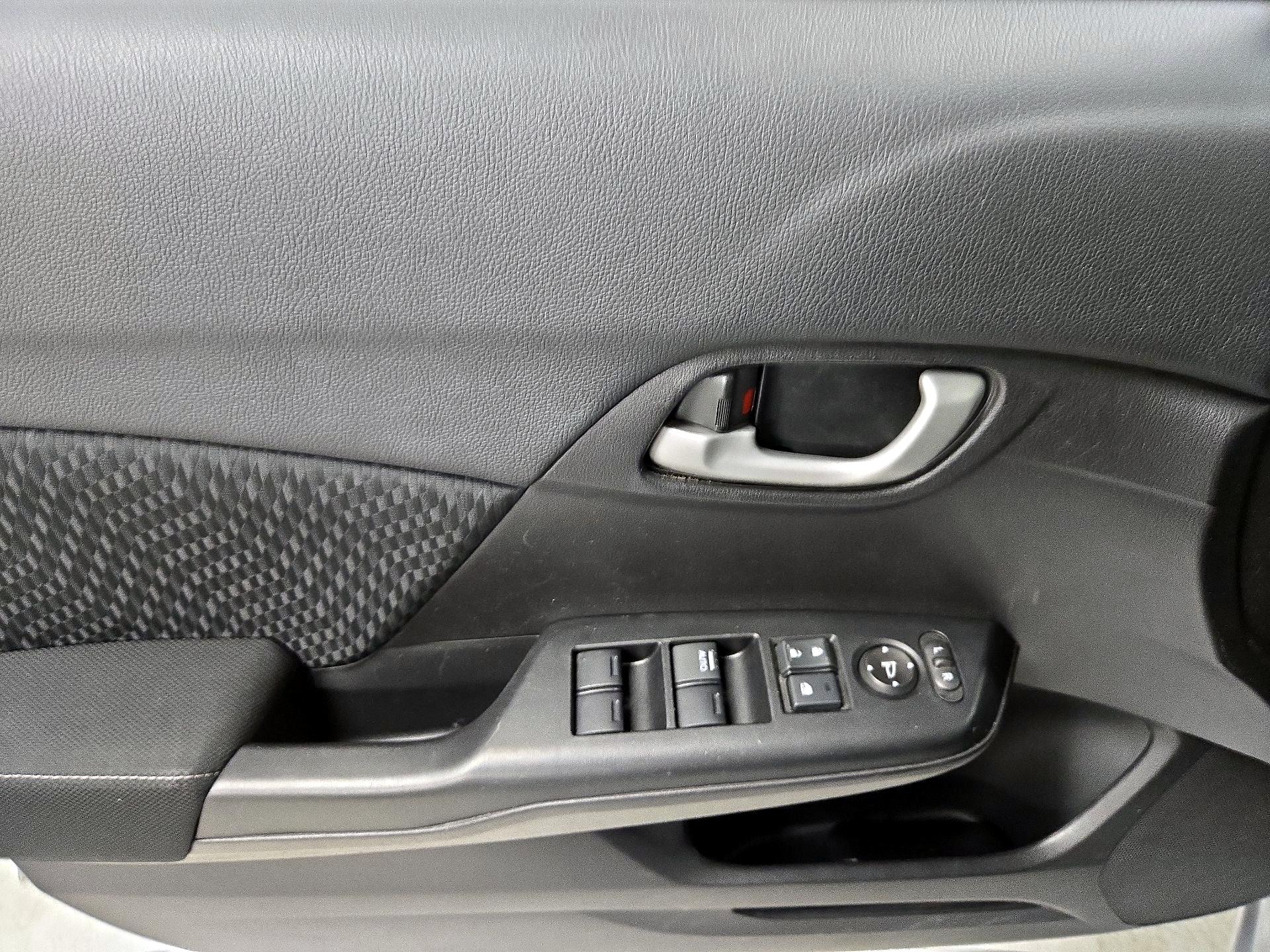 Thumbnail: 2015 Honda Civic - 12