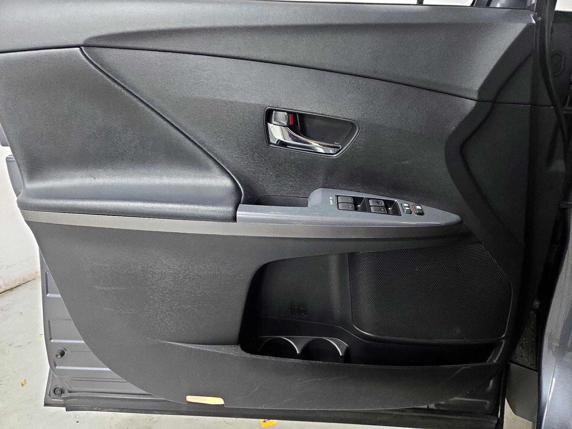 Thumbnail: 2014 Toyota Venza - 12