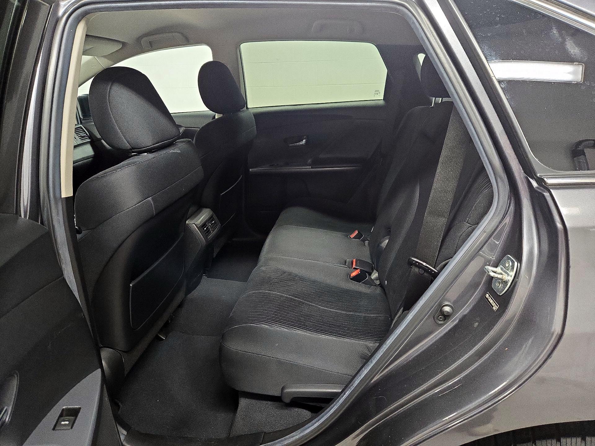Thumbnail: 2014 Toyota Venza - 18