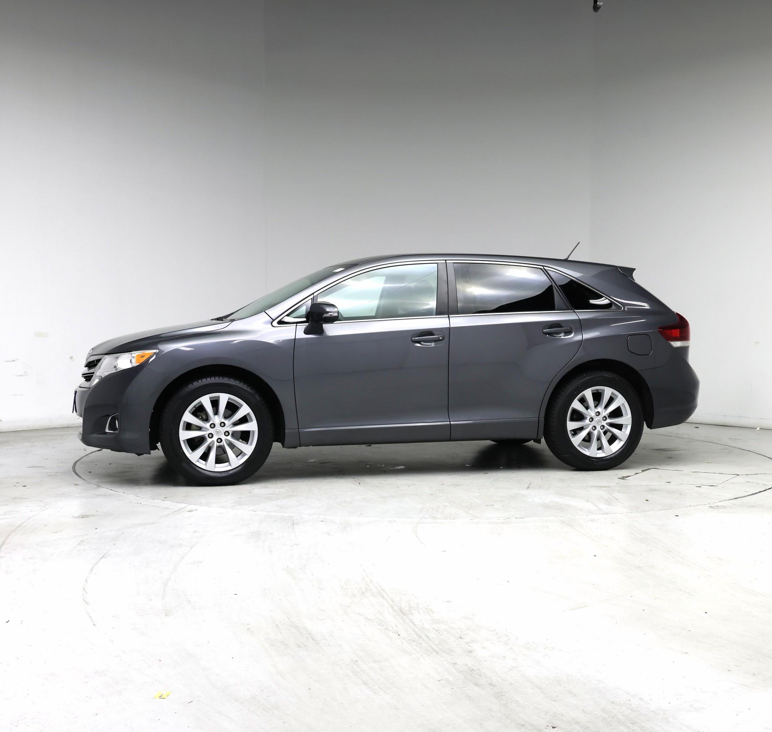 Thumbnail: 2014 Toyota Venza - 3