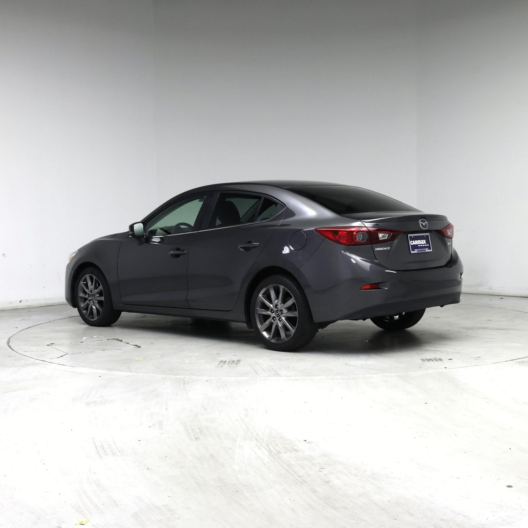 Thumbnail: 2018 Mazda Mazda3 - 2