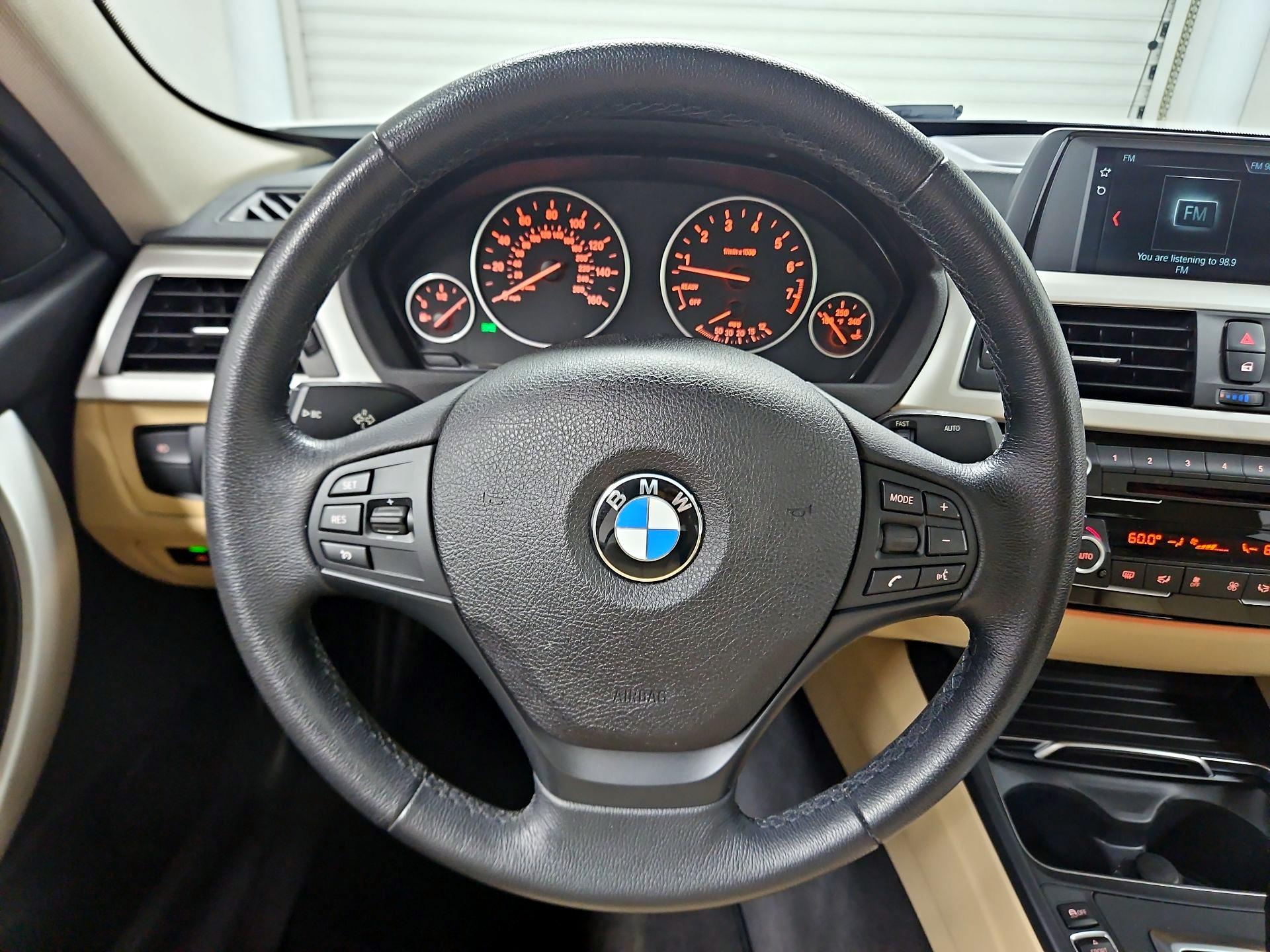 Thumbnail: 2018 BMW 3 Series - 10