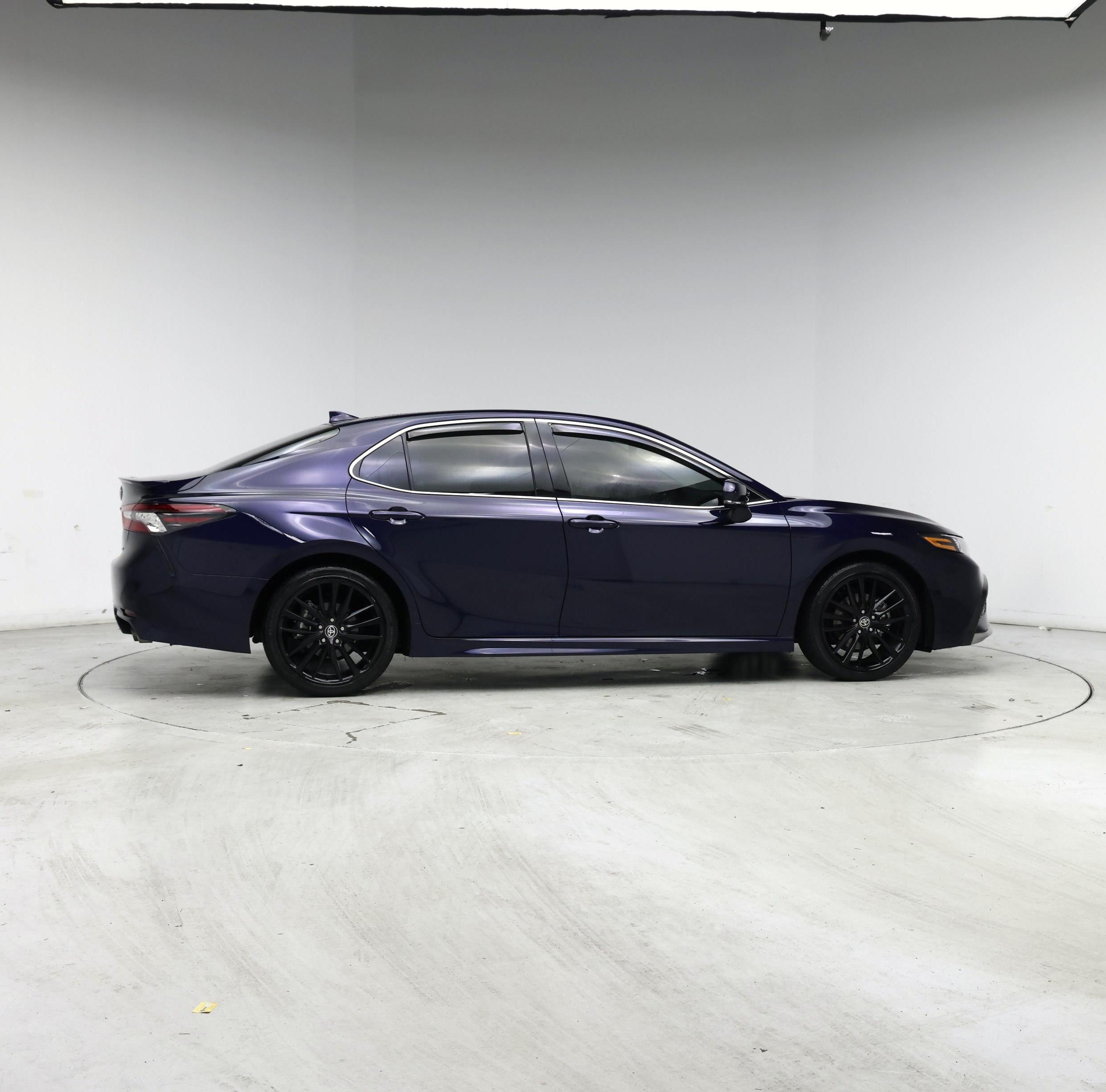 Thumbnail: 2022 Toyota Camry - 7