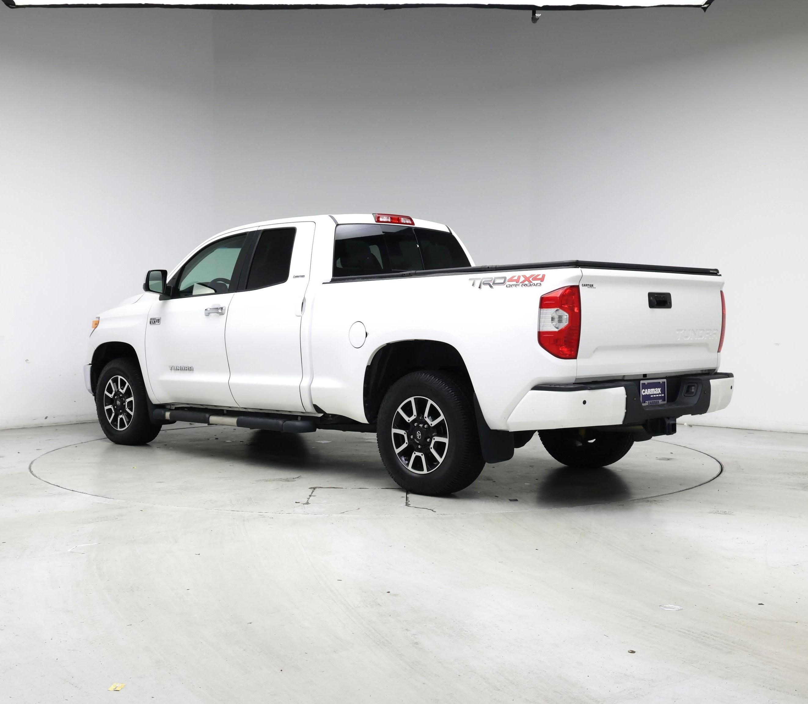 Thumbnail: 2017 Toyota Tundra - 2