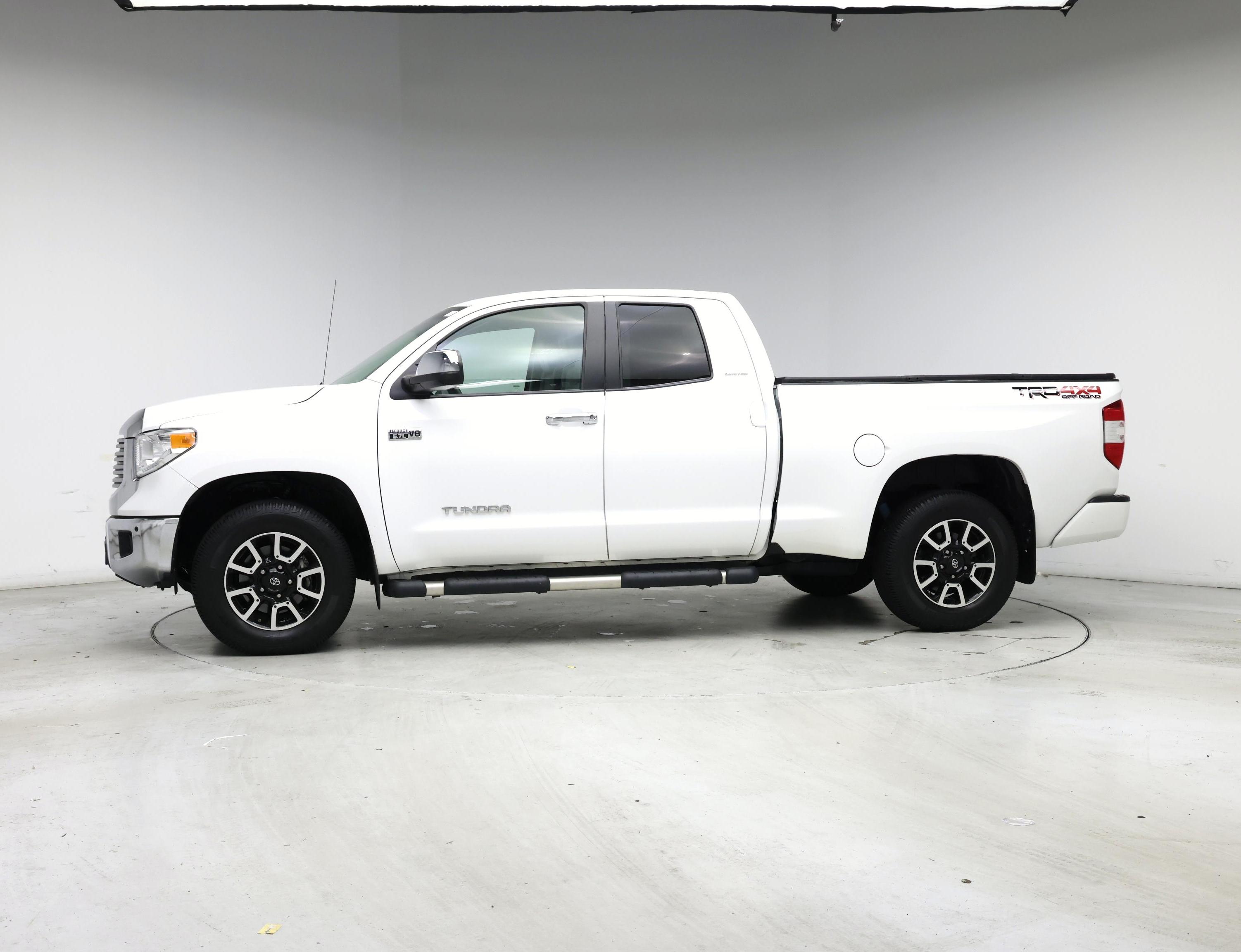 Thumbnail: 2017 Toyota Tundra - 3