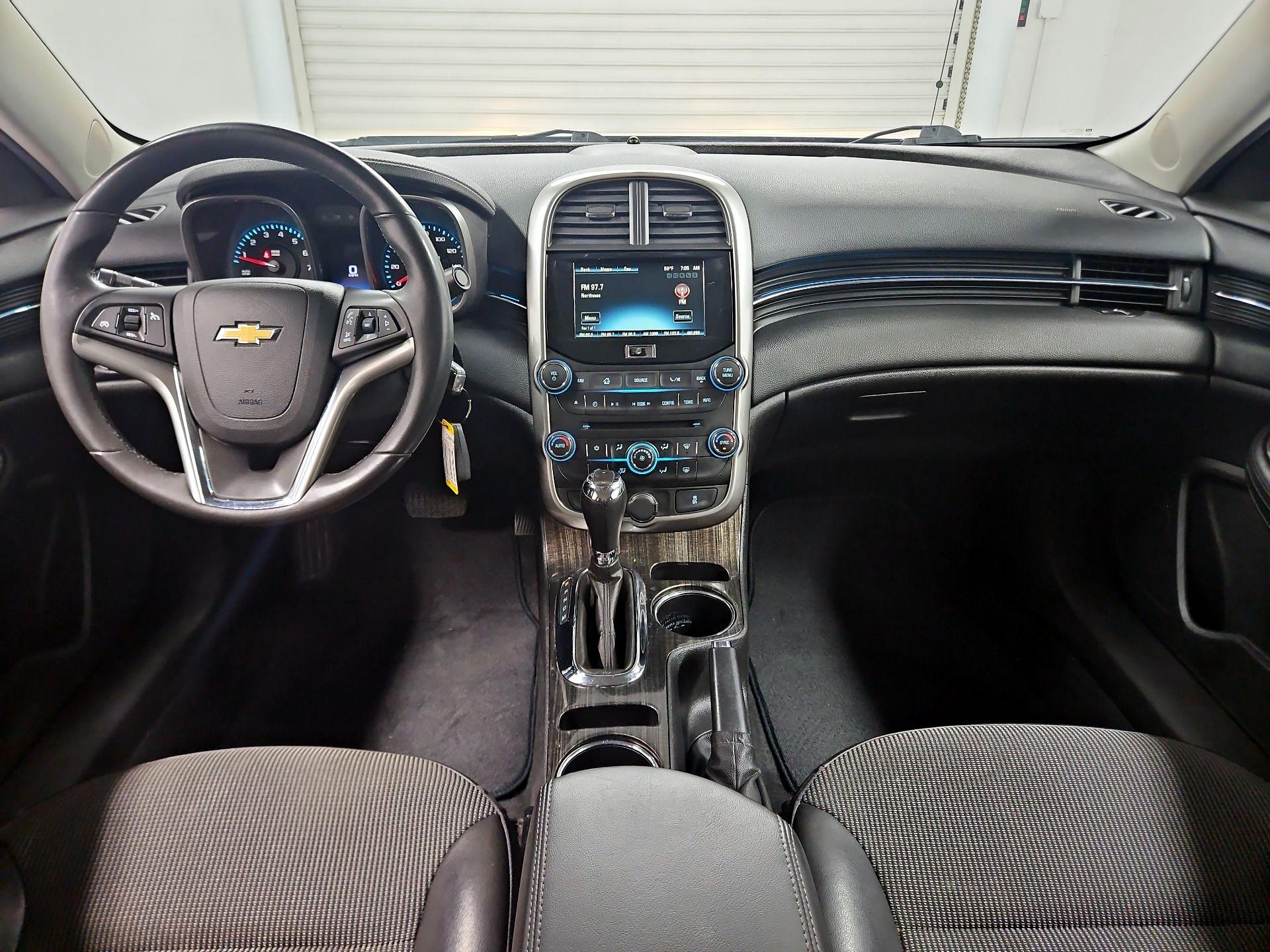 Thumbnail: 2014 Chevrolet Malibu - 9