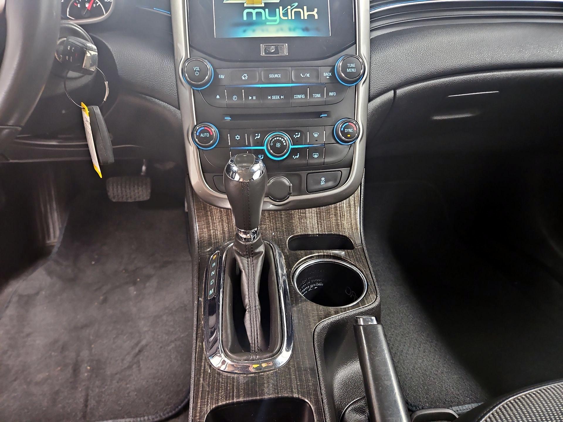 Thumbnail: 2014 Chevrolet Malibu - 16