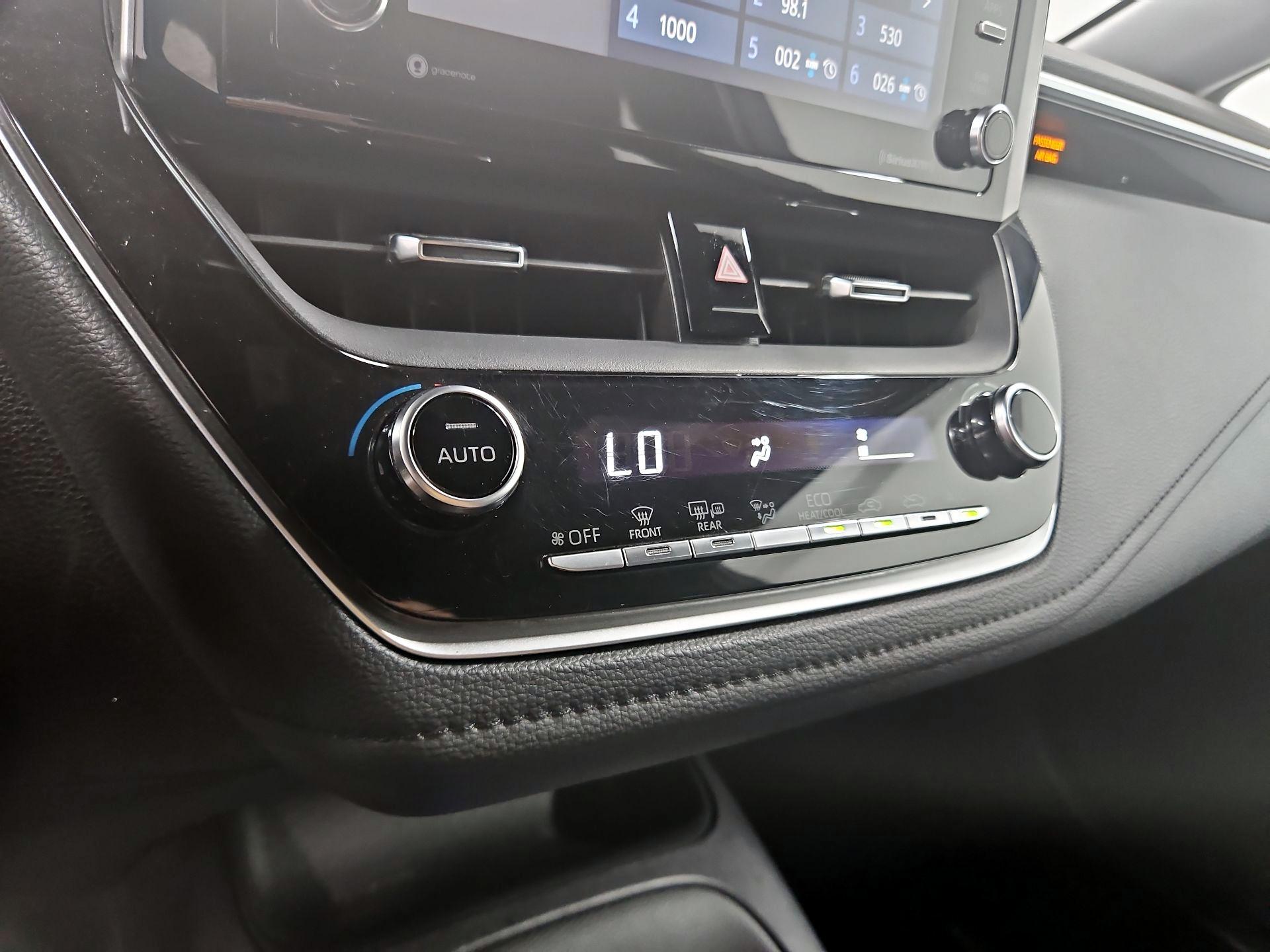 Thumbnail: 2021 Toyota Corolla - 16