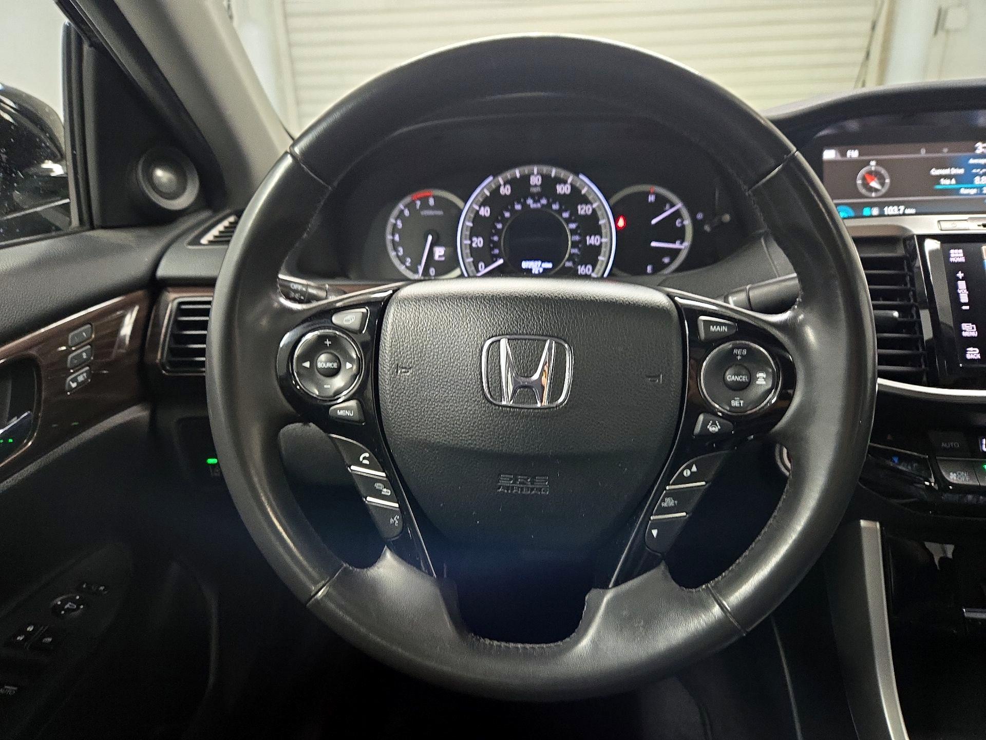 Thumbnail: 2016 Honda Accord - 10