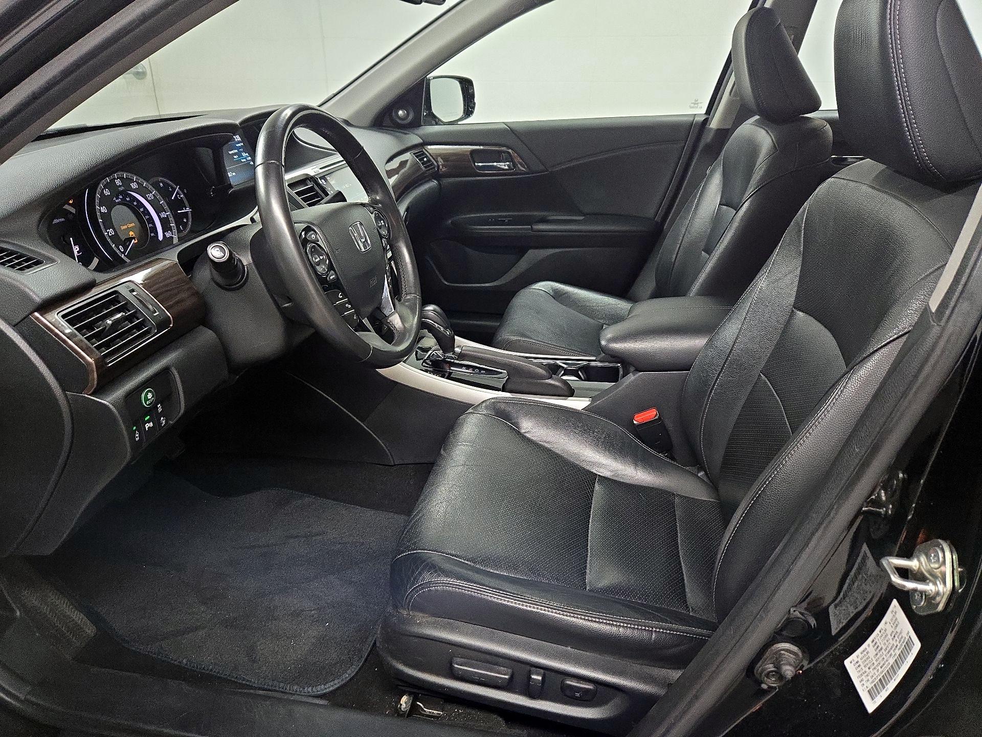 Thumbnail: 2016 Honda Accord - 11
