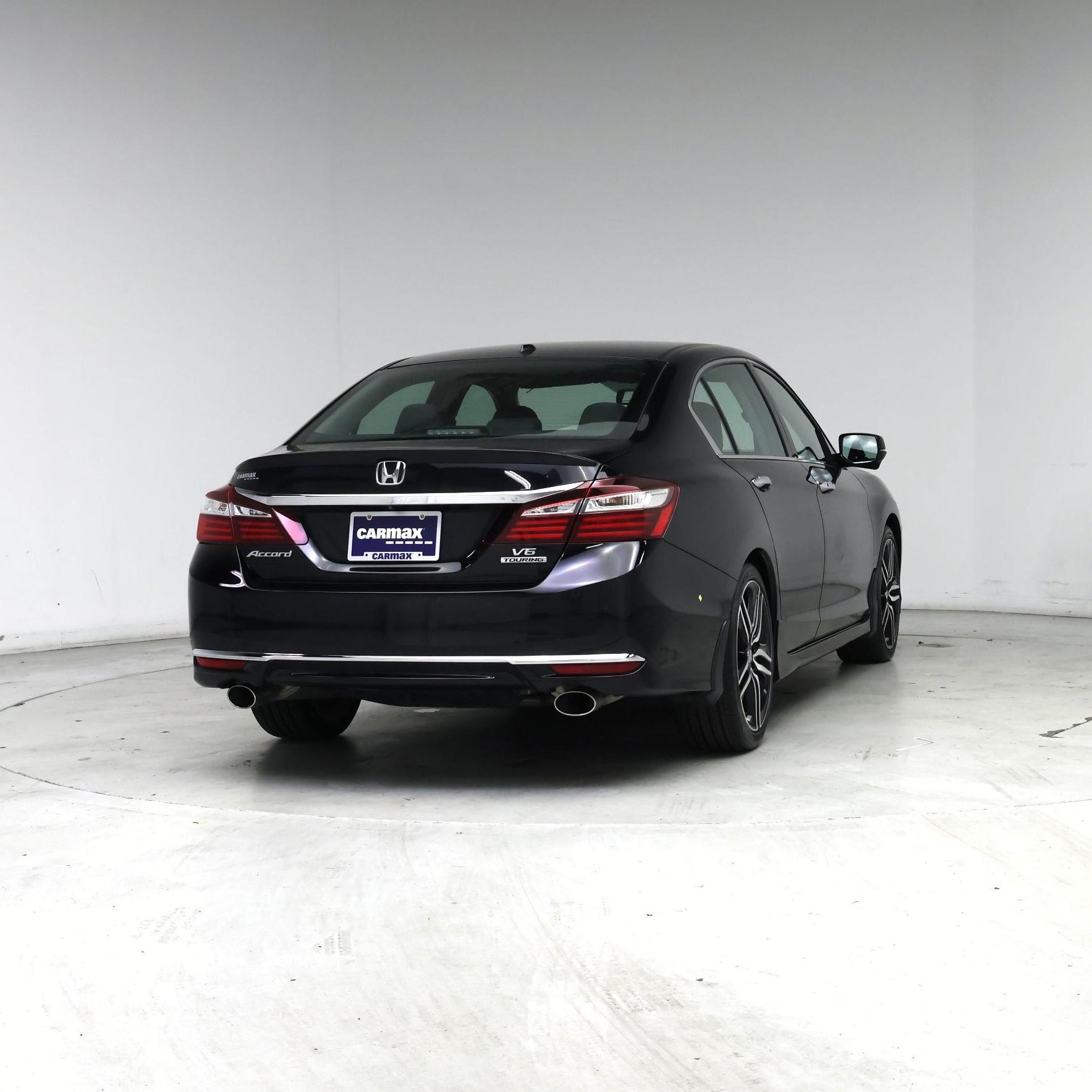 Thumbnail: 2016 Honda Accord - 8