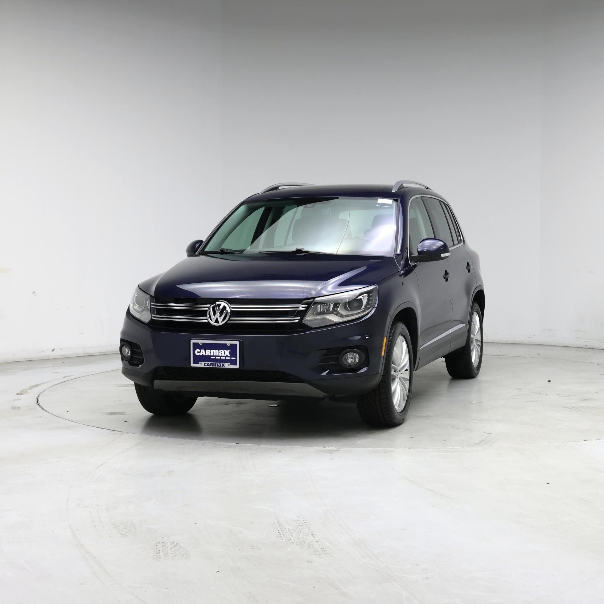 Thumbnail: 2016 Volkswagen Tiguan - 4