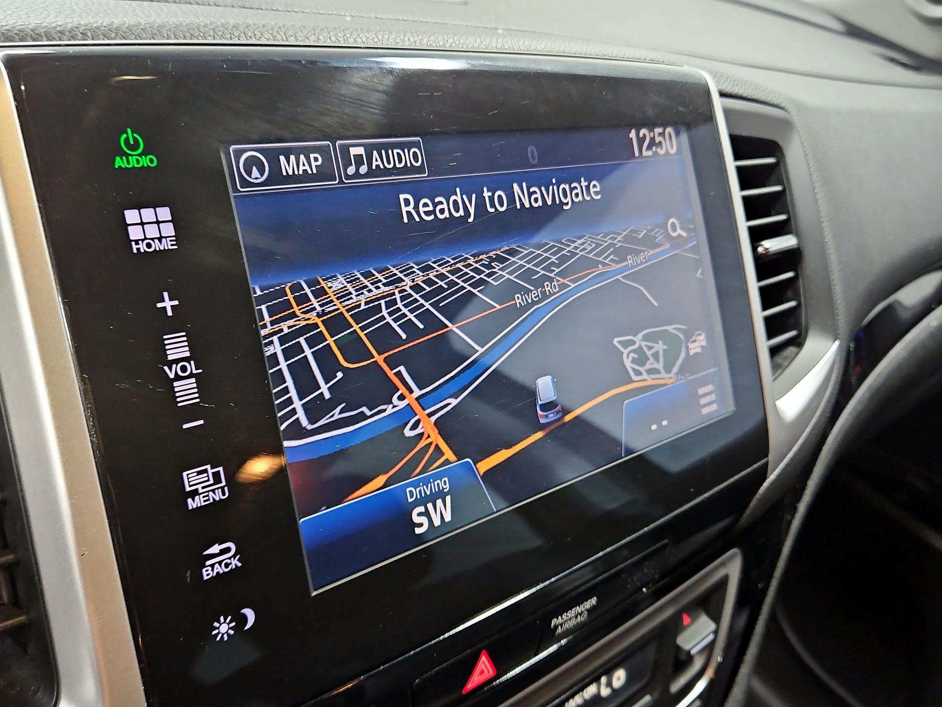 Thumbnail: 2016 Honda Pilot - 14