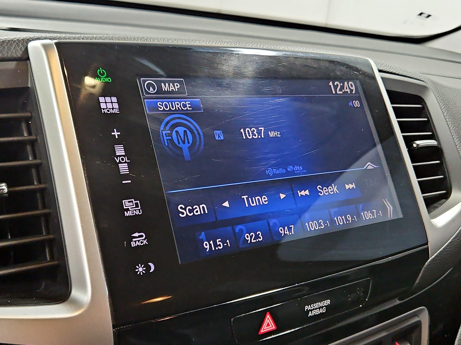 Thumbnail: 2016 Honda Pilot - 16