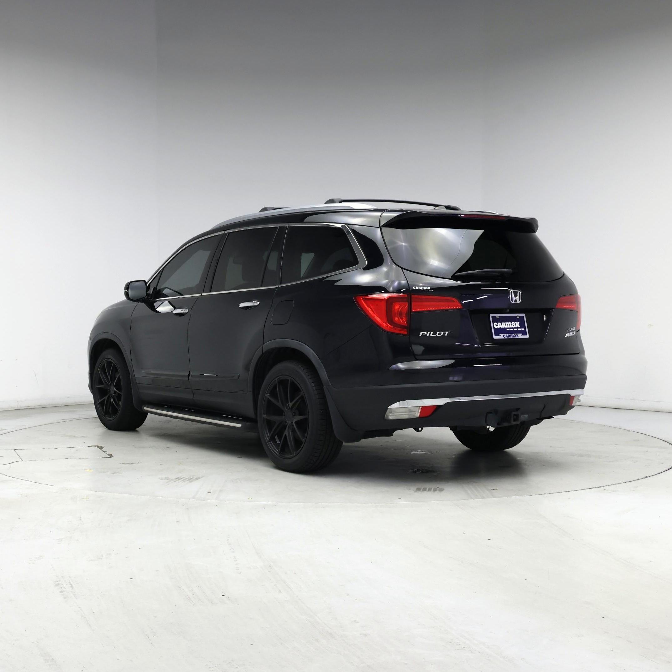 Thumbnail: 2016 Honda Pilot - 2