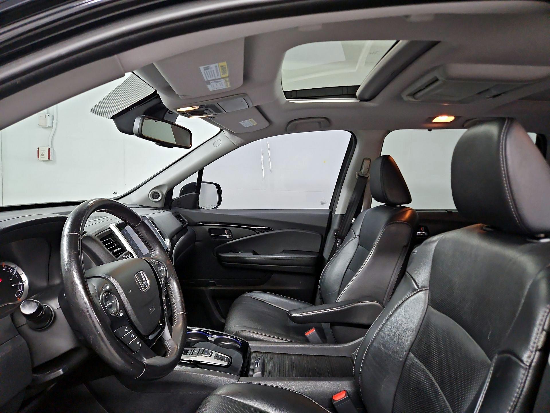 Thumbnail: 2016 Honda Pilot - 20
