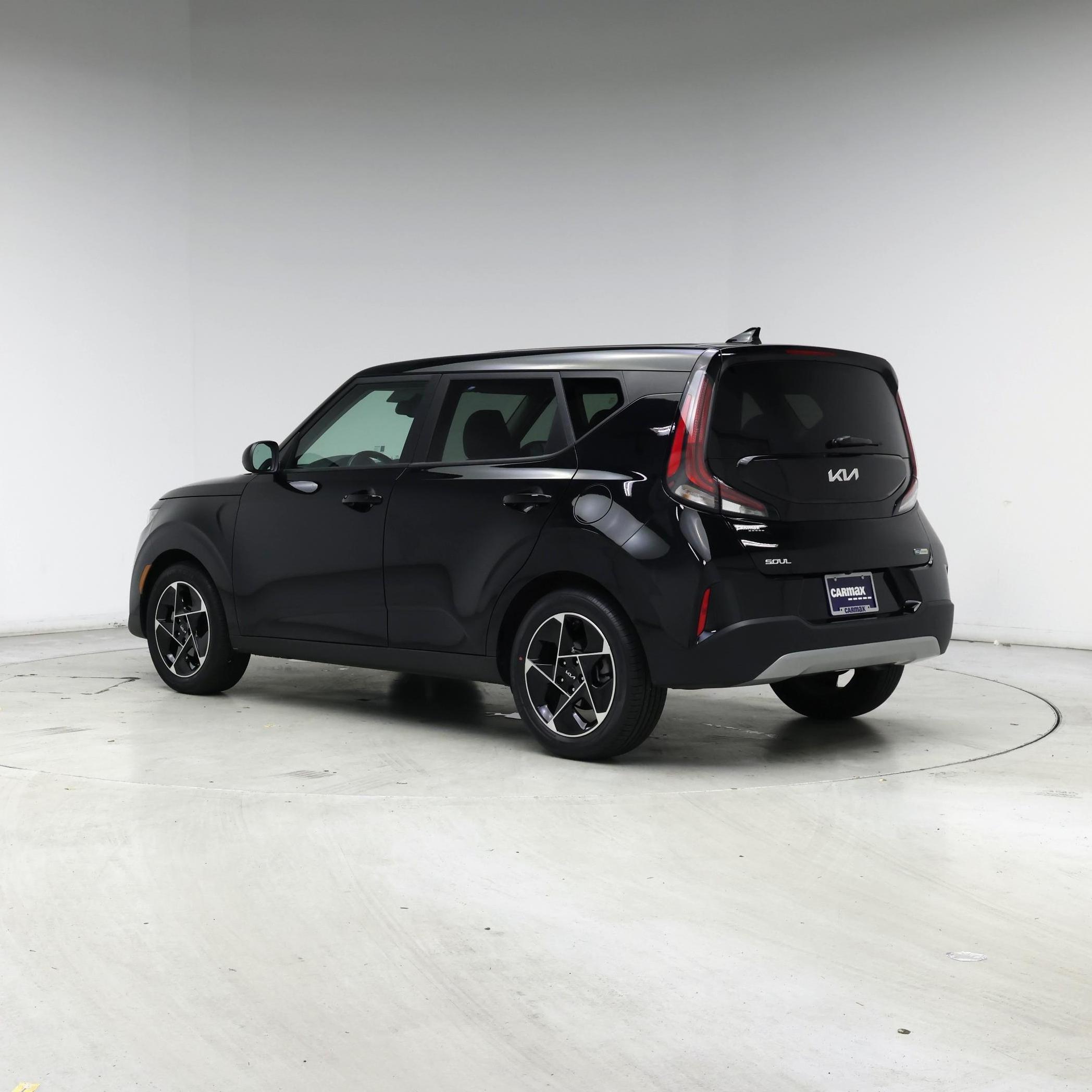Thumbnail: 2023 Kia Soul - 2