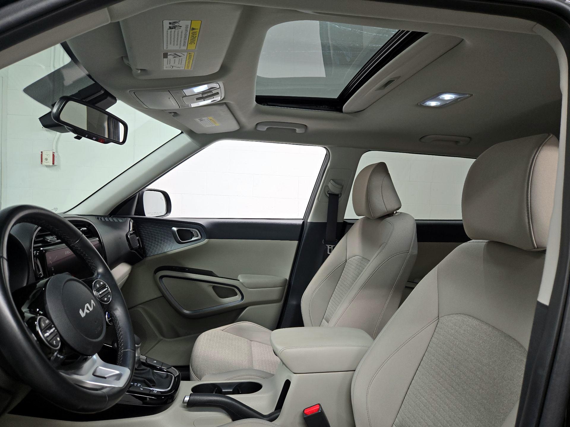 Thumbnail: 2023 Kia Soul - 20