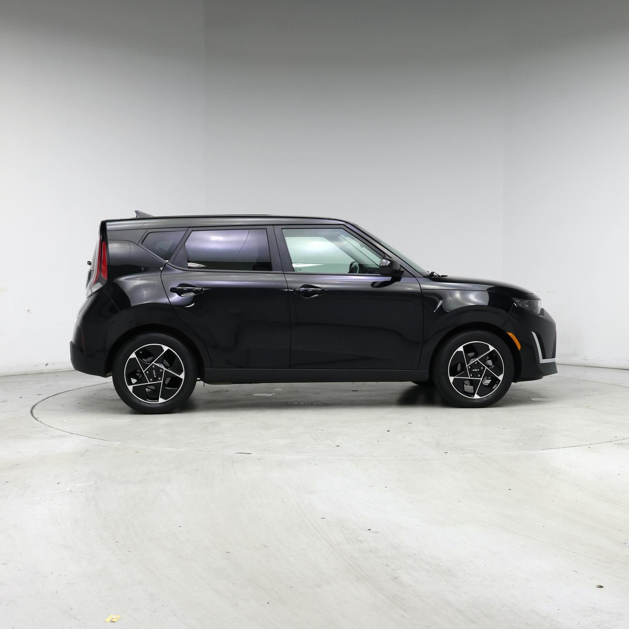 Thumbnail: 2023 Kia Soul - 7