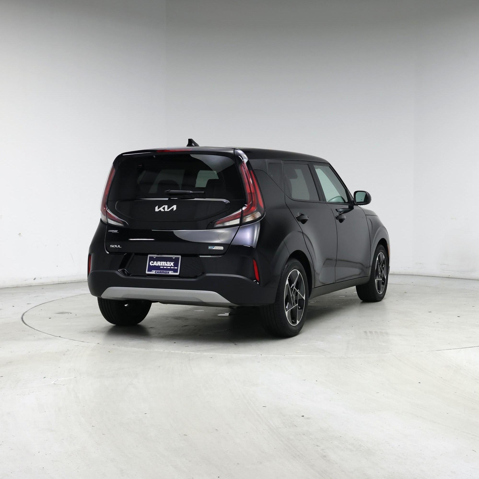 Thumbnail: 2023 Kia Soul - 8