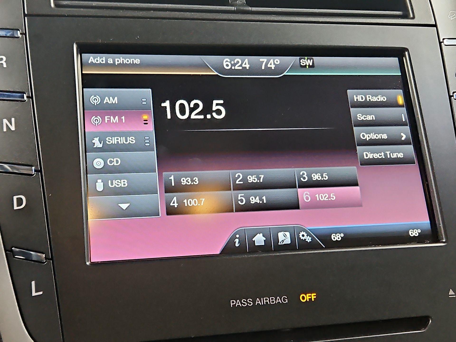 Thumbnail: 2015 Lincoln MKZ - 16