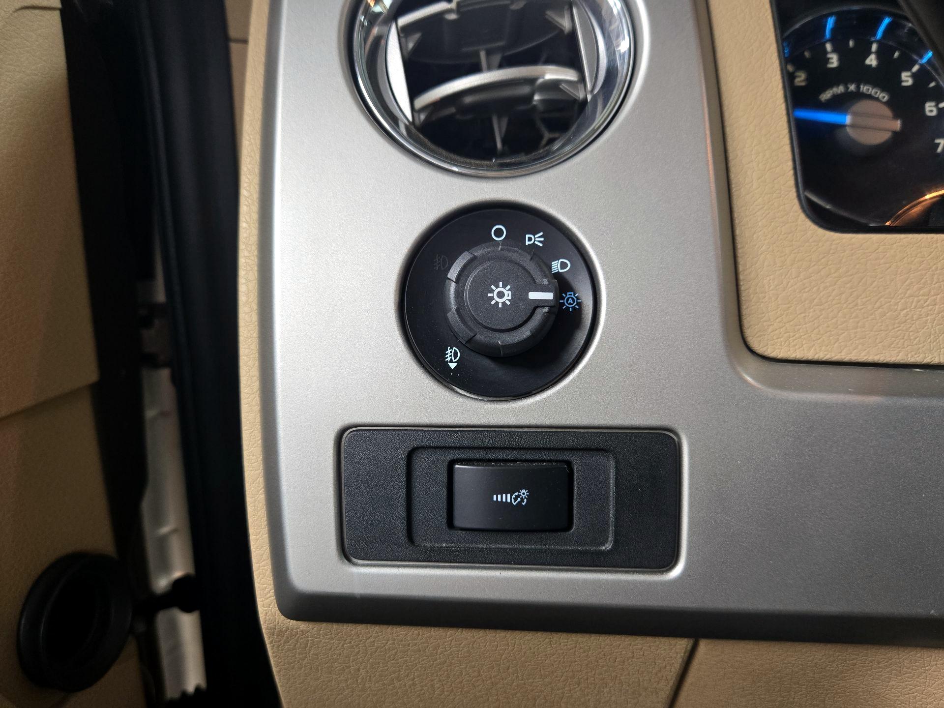 Thumbnail: 2014 Ford F-150 - 13