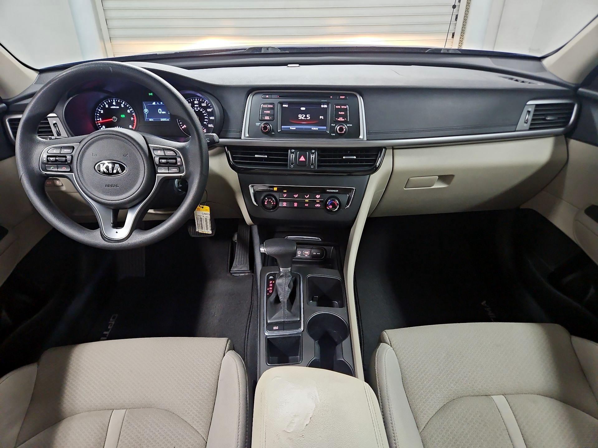 Thumbnail: 2016 Kia Optima - 9