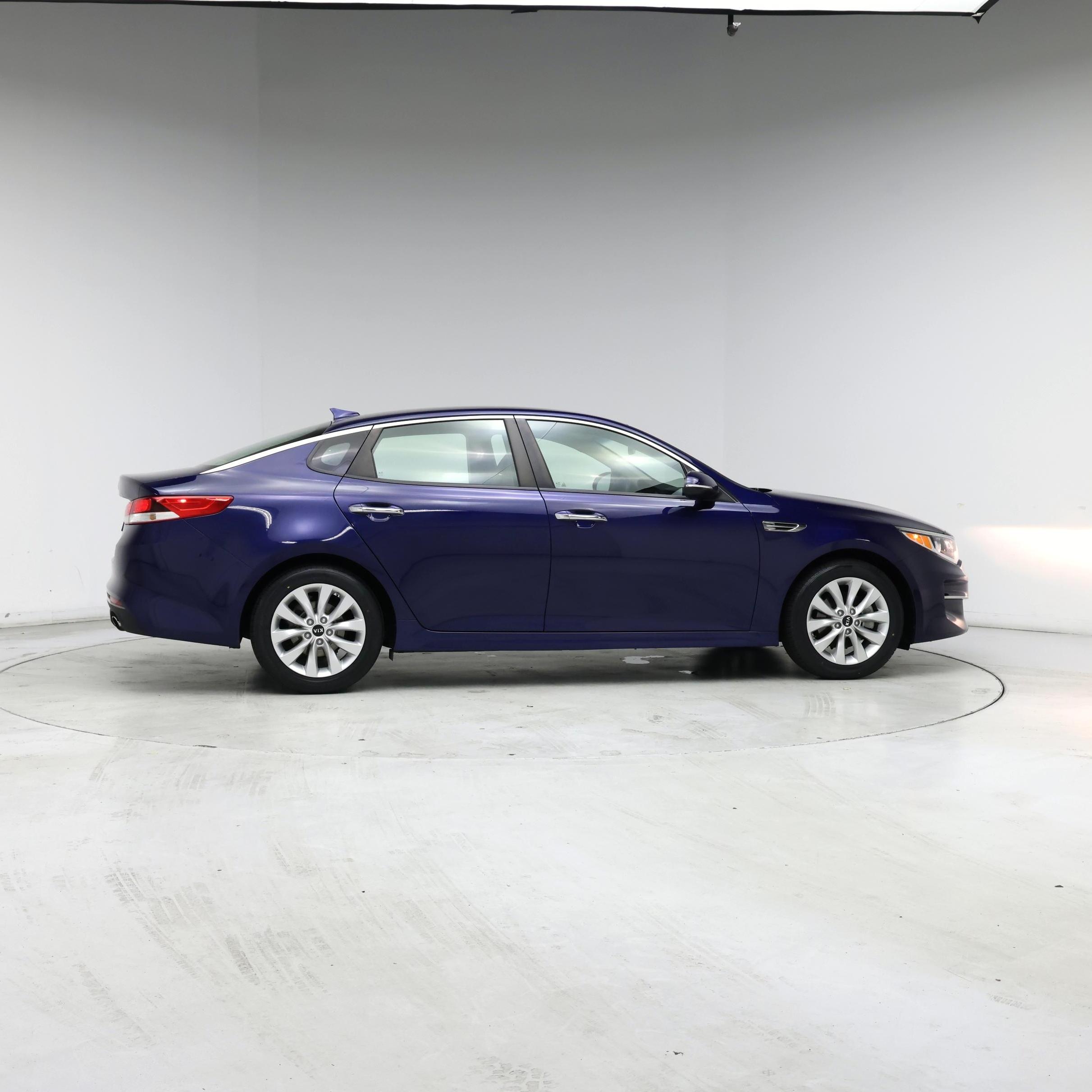 Thumbnail: 2016 Kia Optima - 7