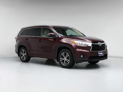 Red 2016 Toyota Highlander XLE