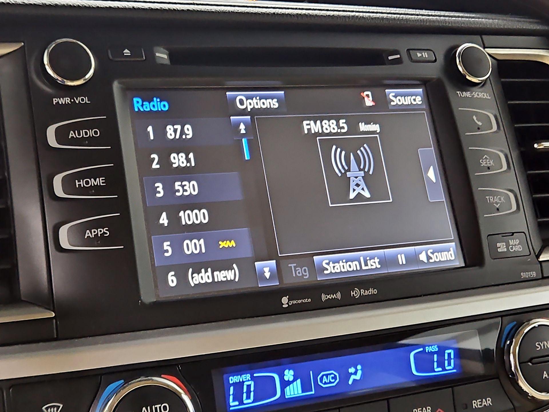 Thumbnail: 2016 Toyota Highlander - 15