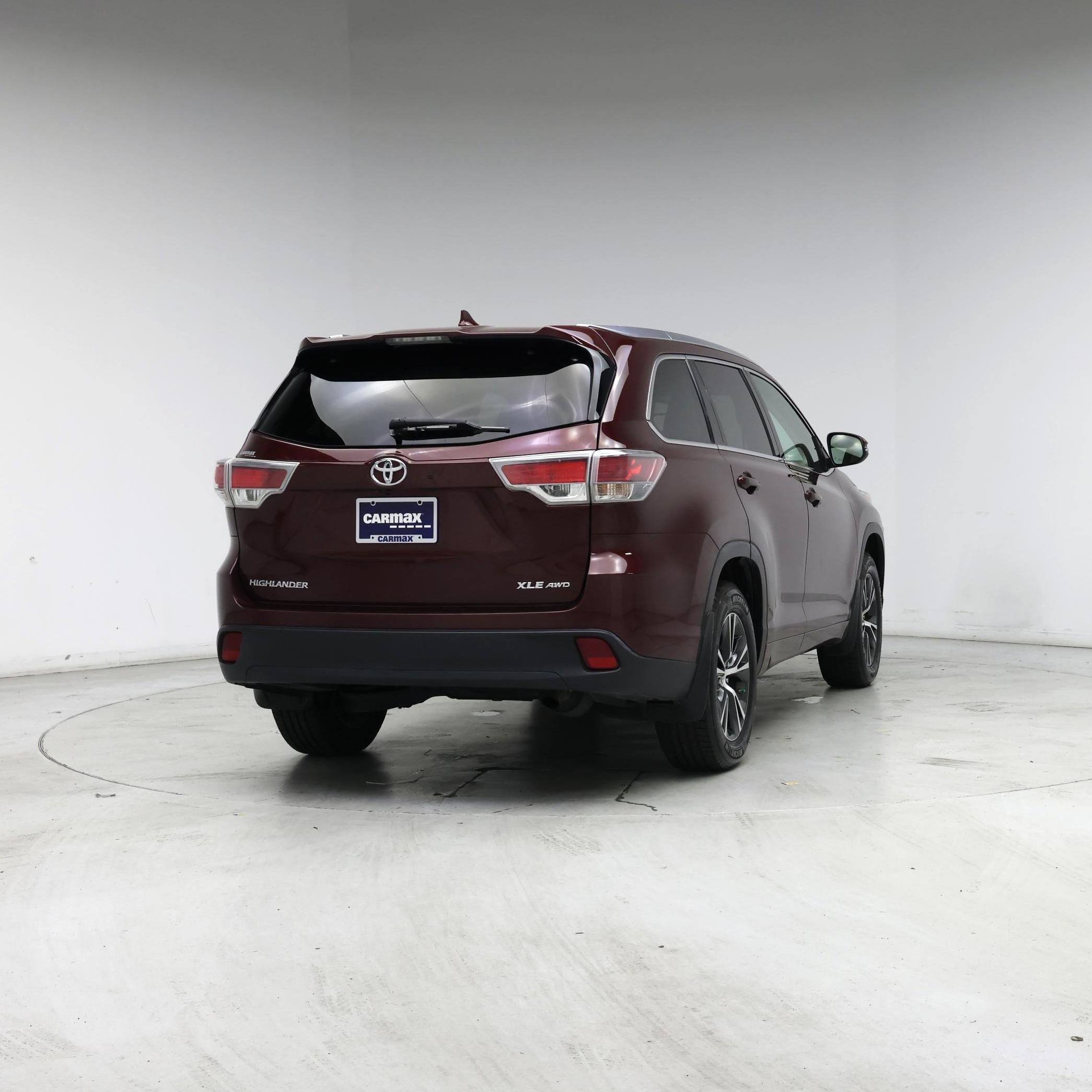 Thumbnail: 2016 Toyota Highlander - 8