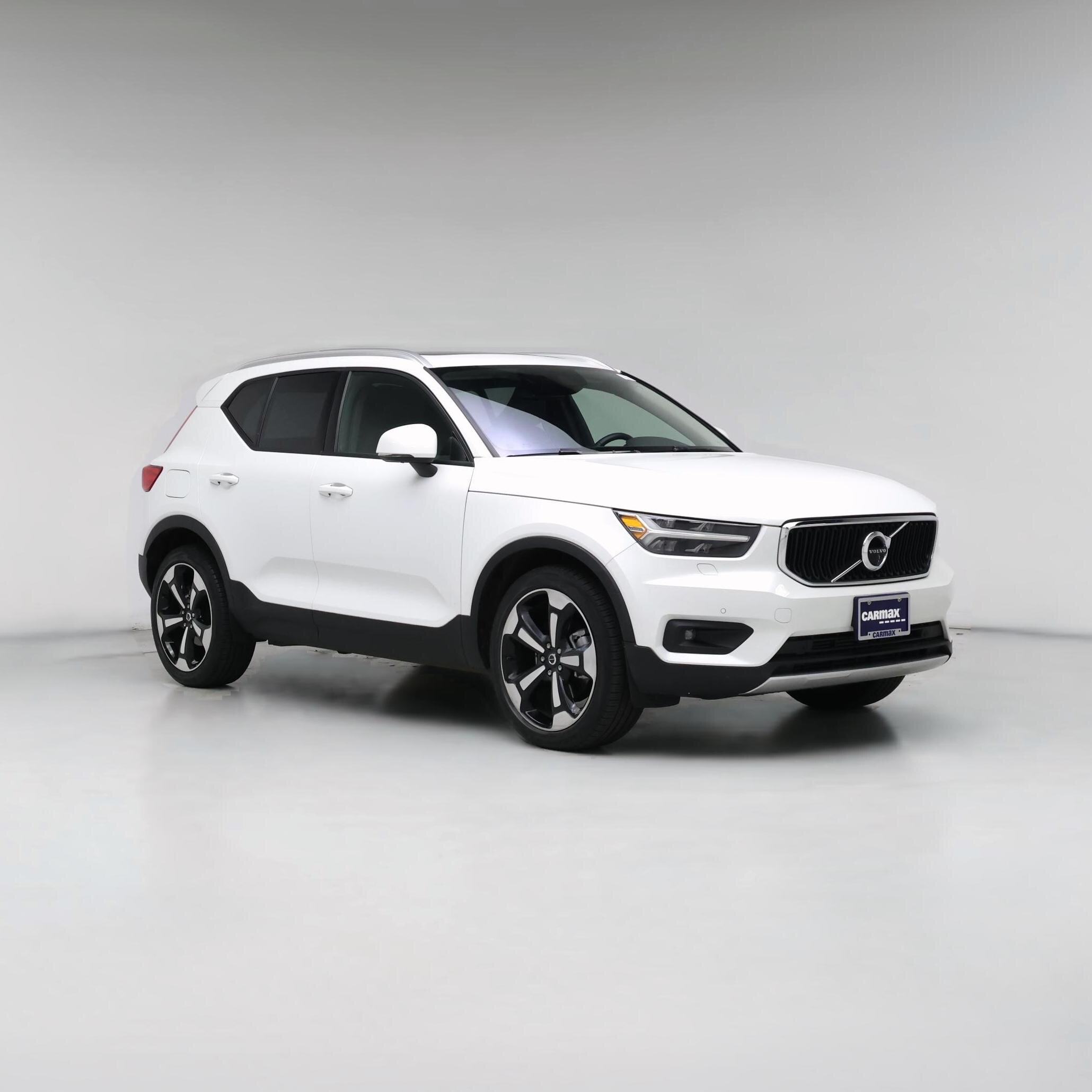 Thumbnail: 2021 Volvo XC40 - 1